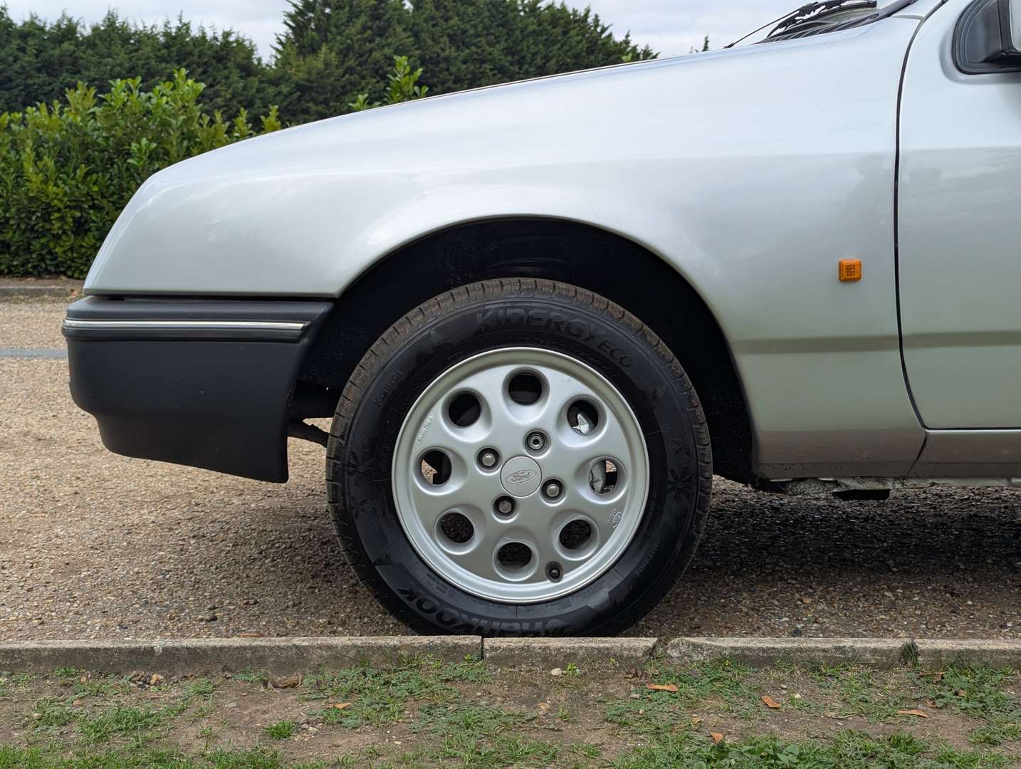 <p>1983 FORD SIERRA 2.3 V6 GL</p>