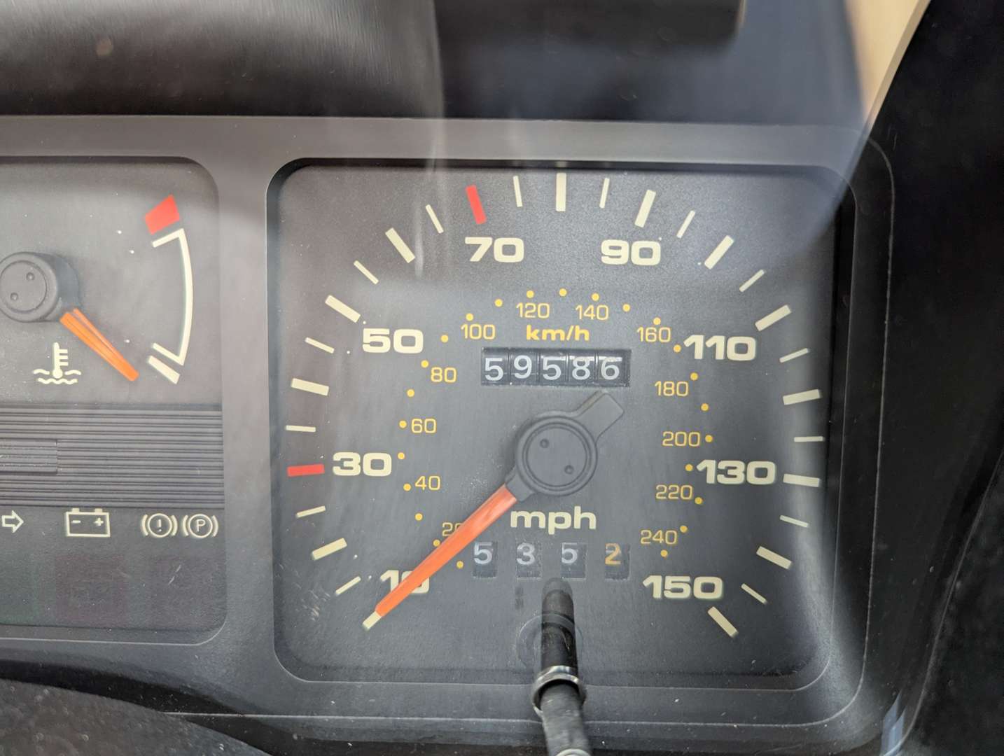 <p>1983 FORD SIERRA 2.3 V6 GL</p>