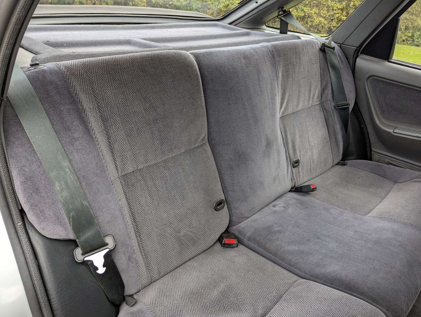 <p>1983 FORD SIERRA 2.3 V6 GL</p>