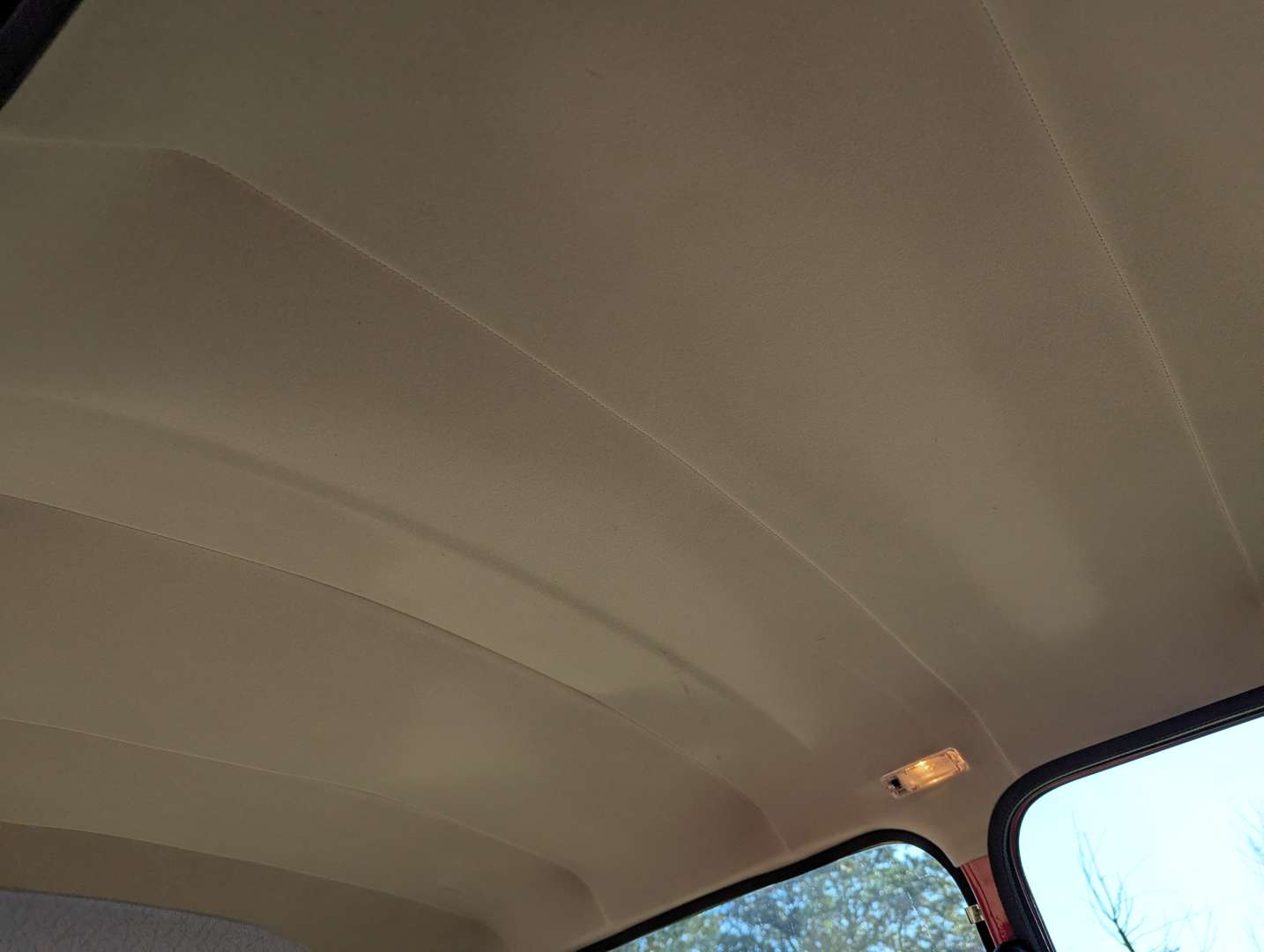 <p>2000 ROVER MINI ‘SEVEN’</p>