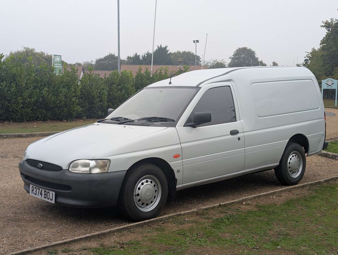 <p>1997 FORD ESCORT 55D VAN</p>