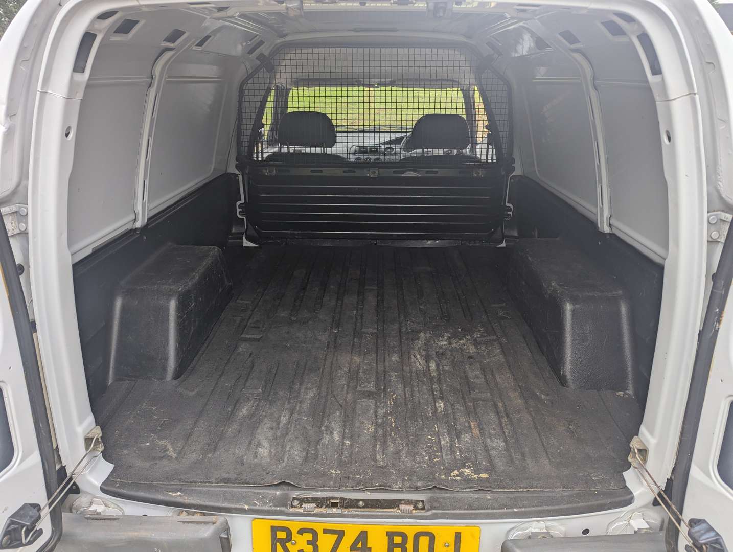 <p>1997 FORD ESCORT 55D VAN</p>