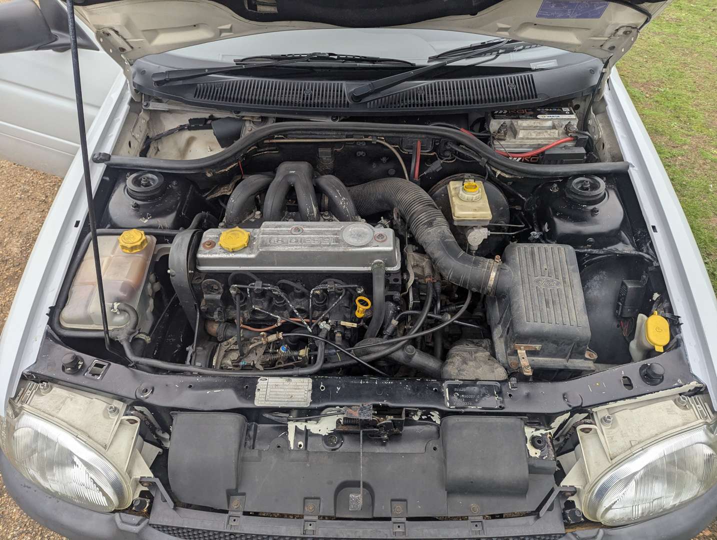 <p>1997 FORD ESCORT 55D VAN</p>