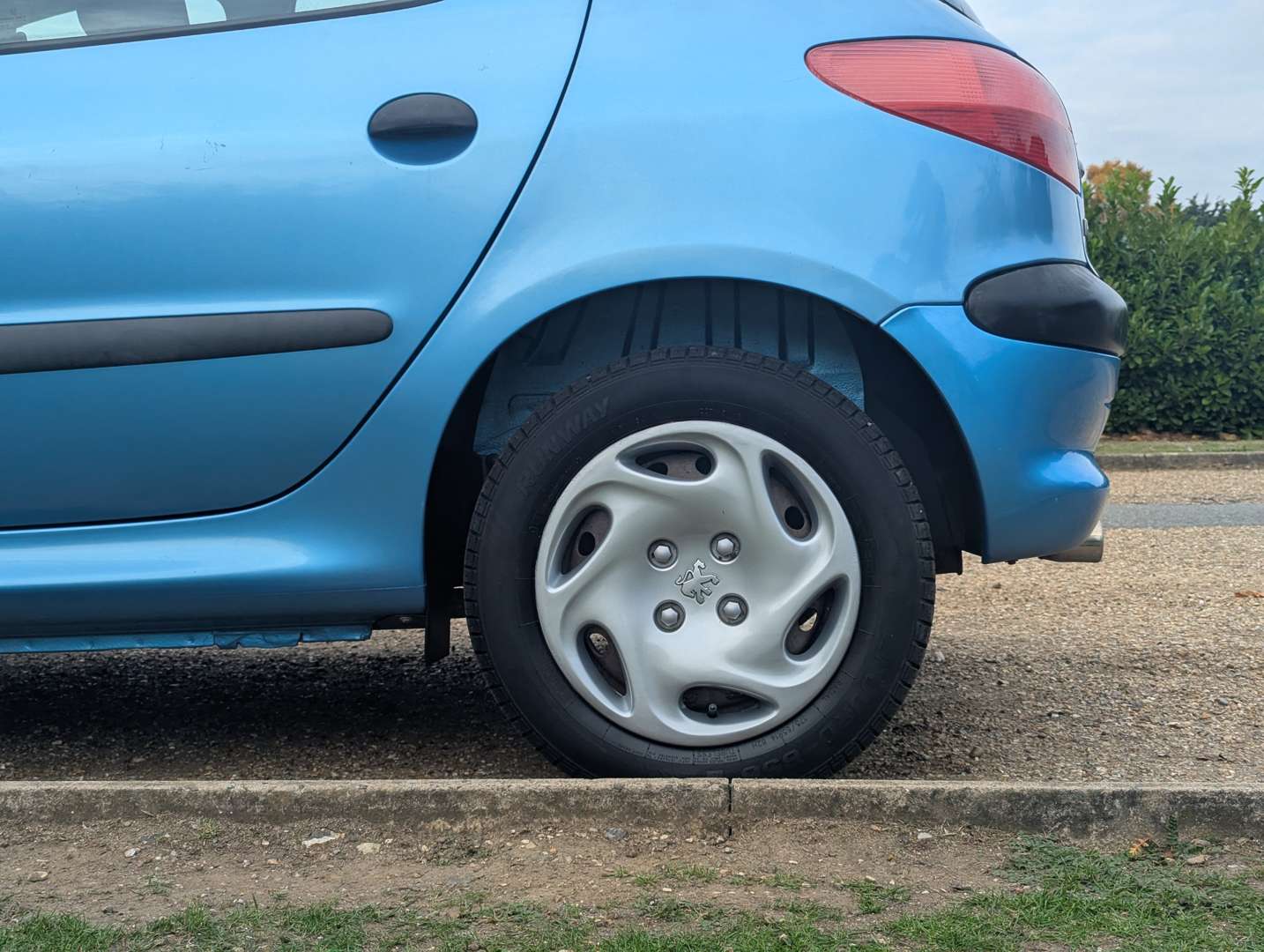 <p>2000 PEUGEOT 206 1.4 GLX</p>