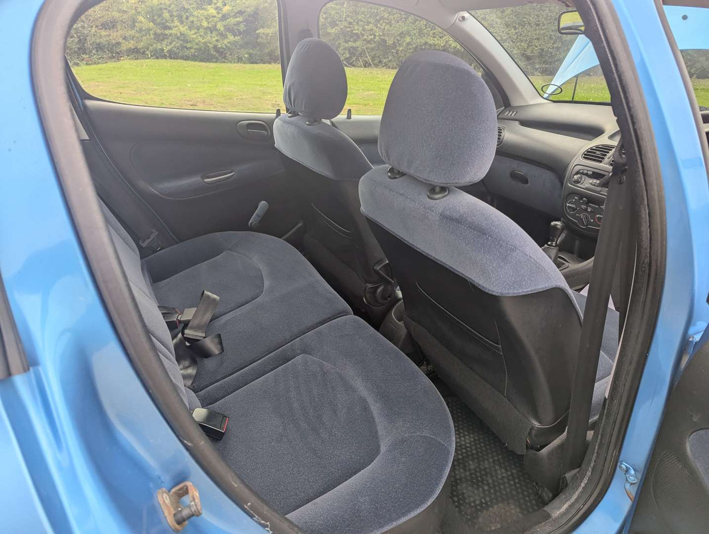 <p>2000 PEUGEOT 206 1.4 GLX</p>