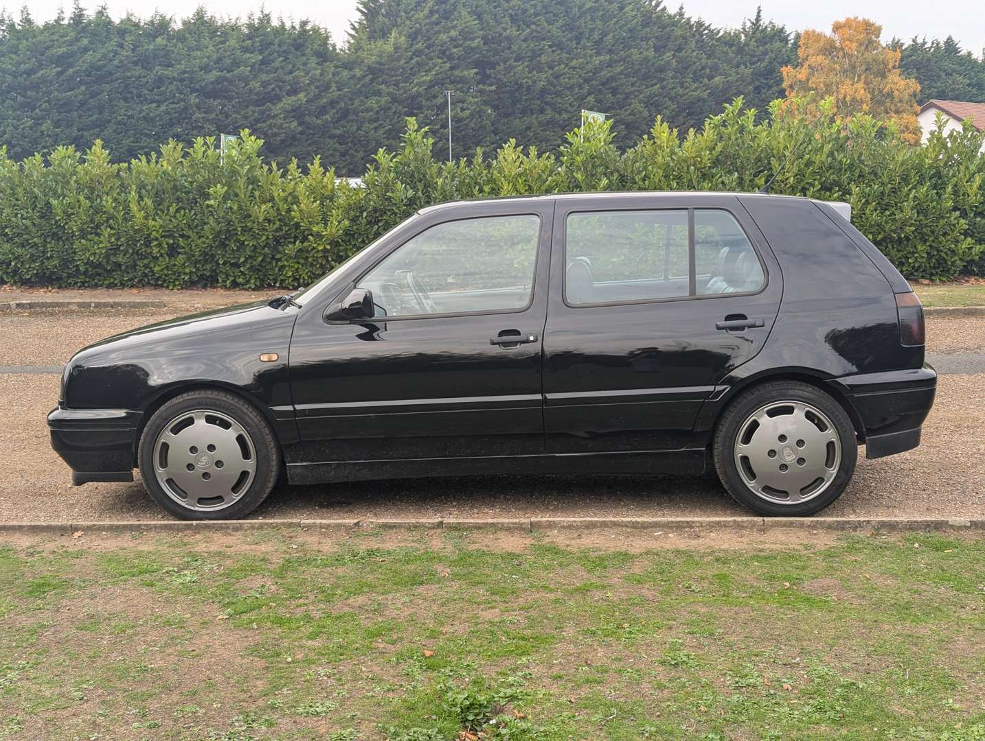 <p>1997 VW GOLF VR6</p>