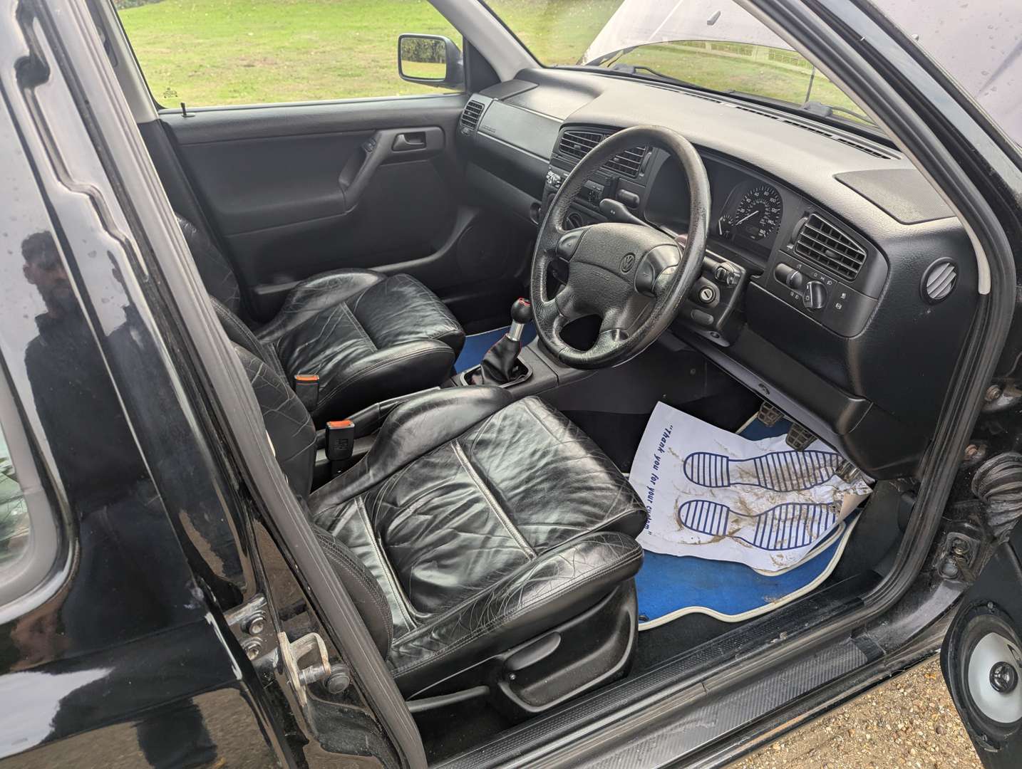 <p>1997 VW GOLF VR6</p>