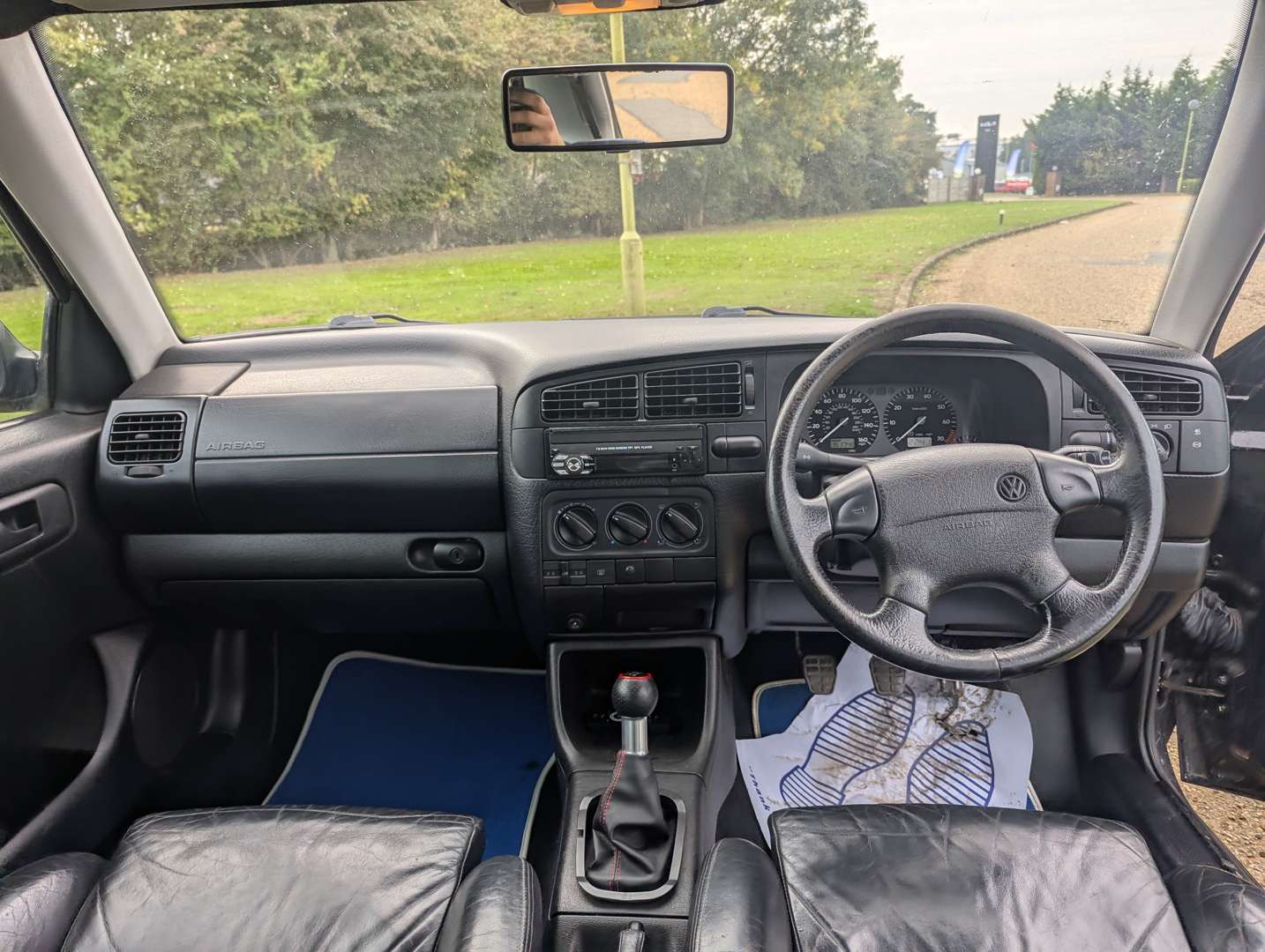 <p>1997 VW GOLF VR6</p>