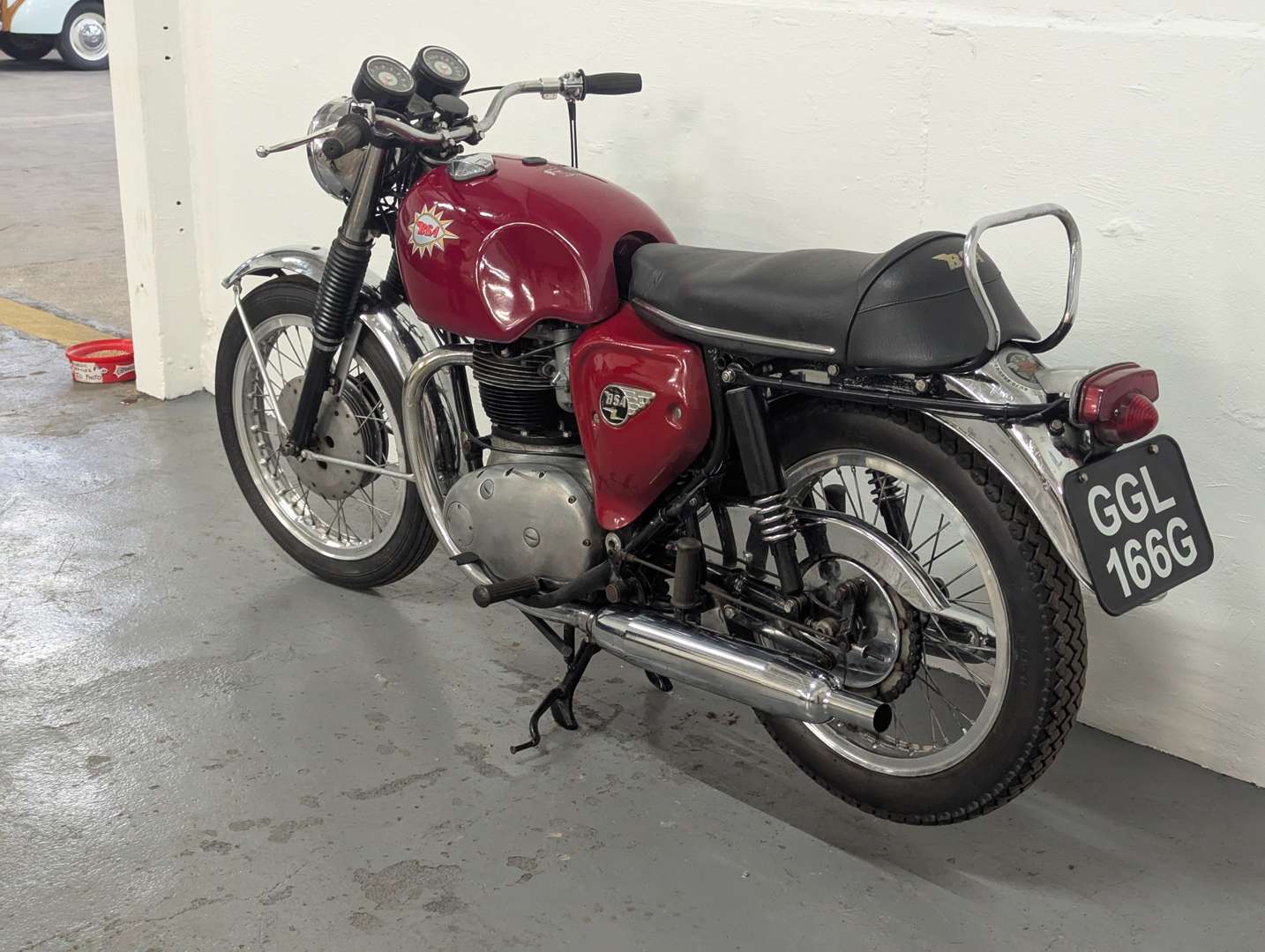<p>1966 BSA SPITFIRE</p>