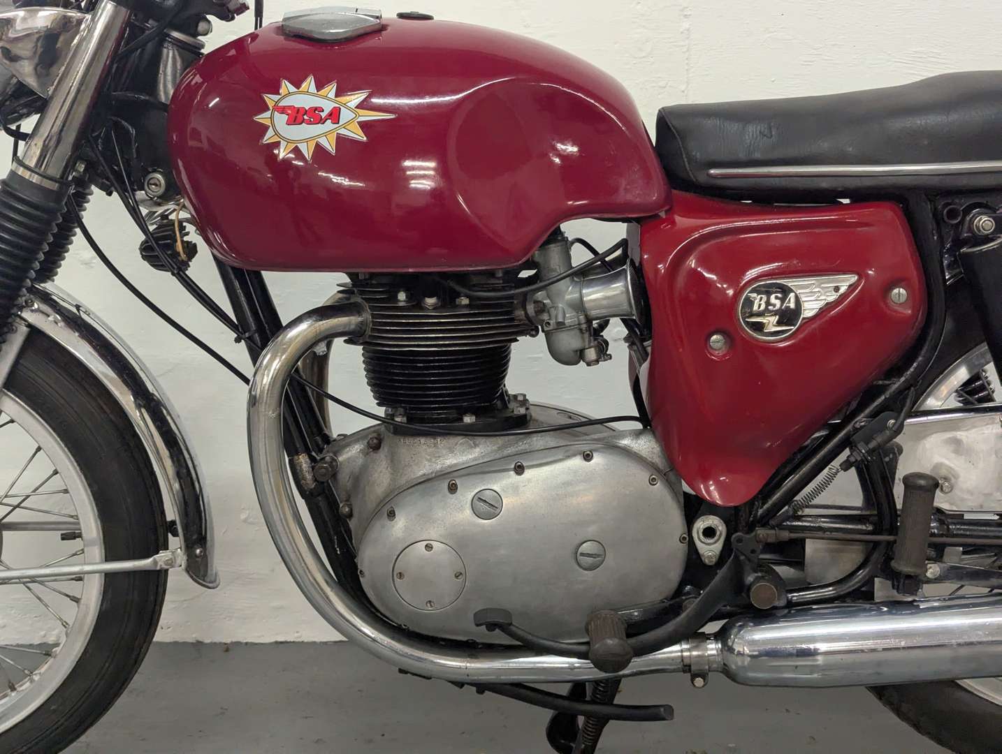 <p>1966 BSA SPITFIRE</p>