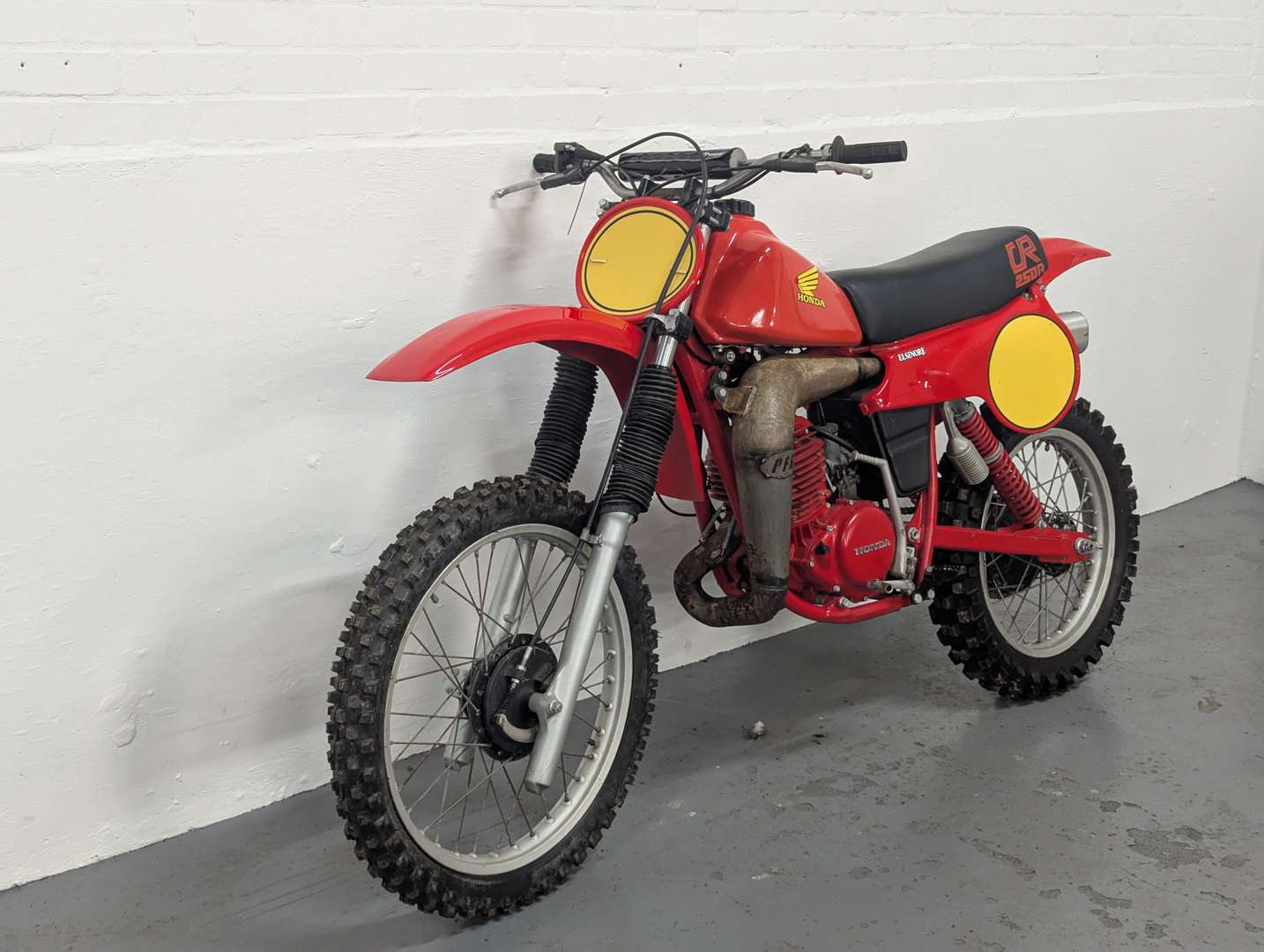 <p>1980 HONDA CR250 ELSINORE</p>