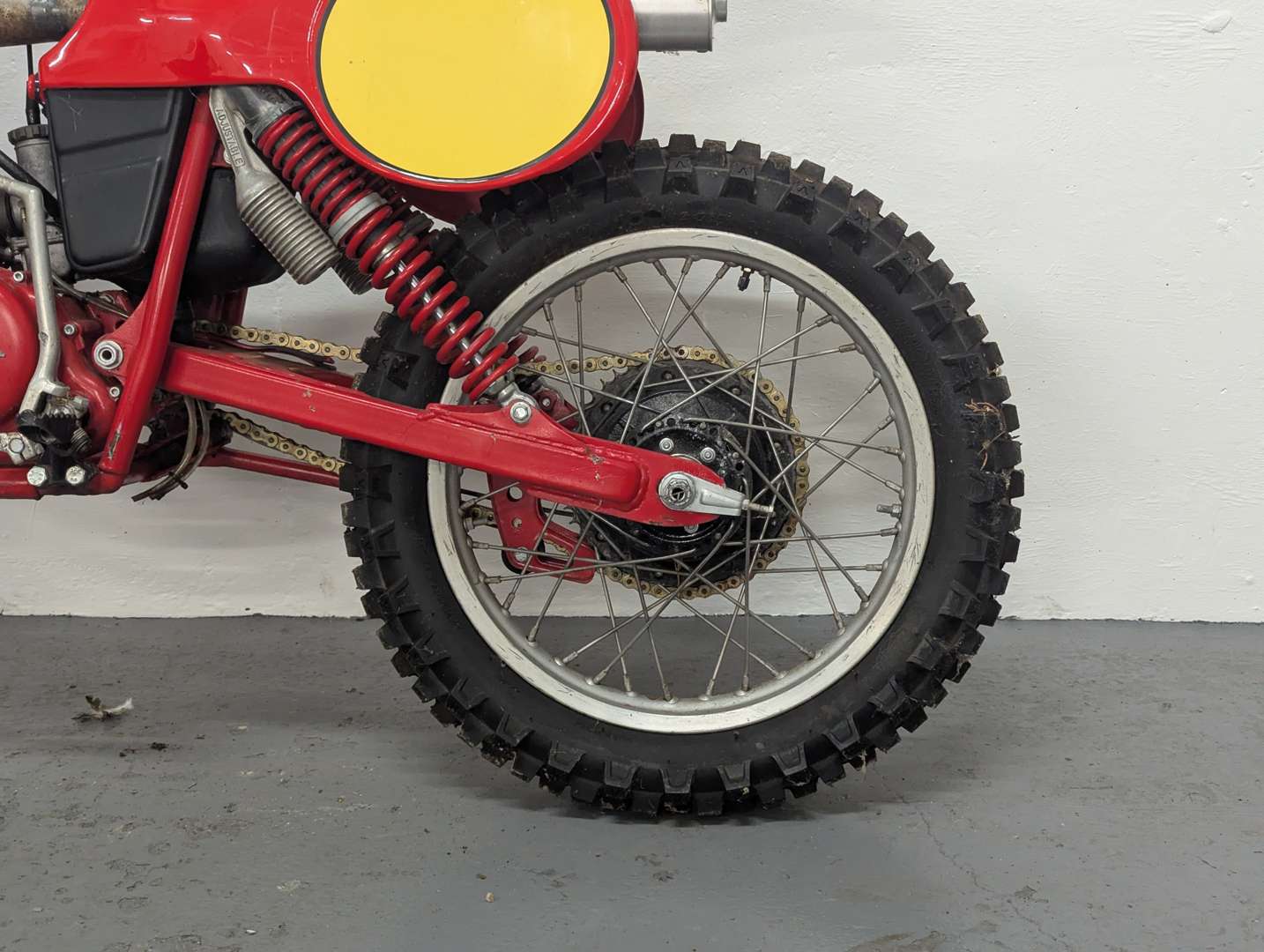 <p>1980 HONDA CR250 ELSINORE</p>