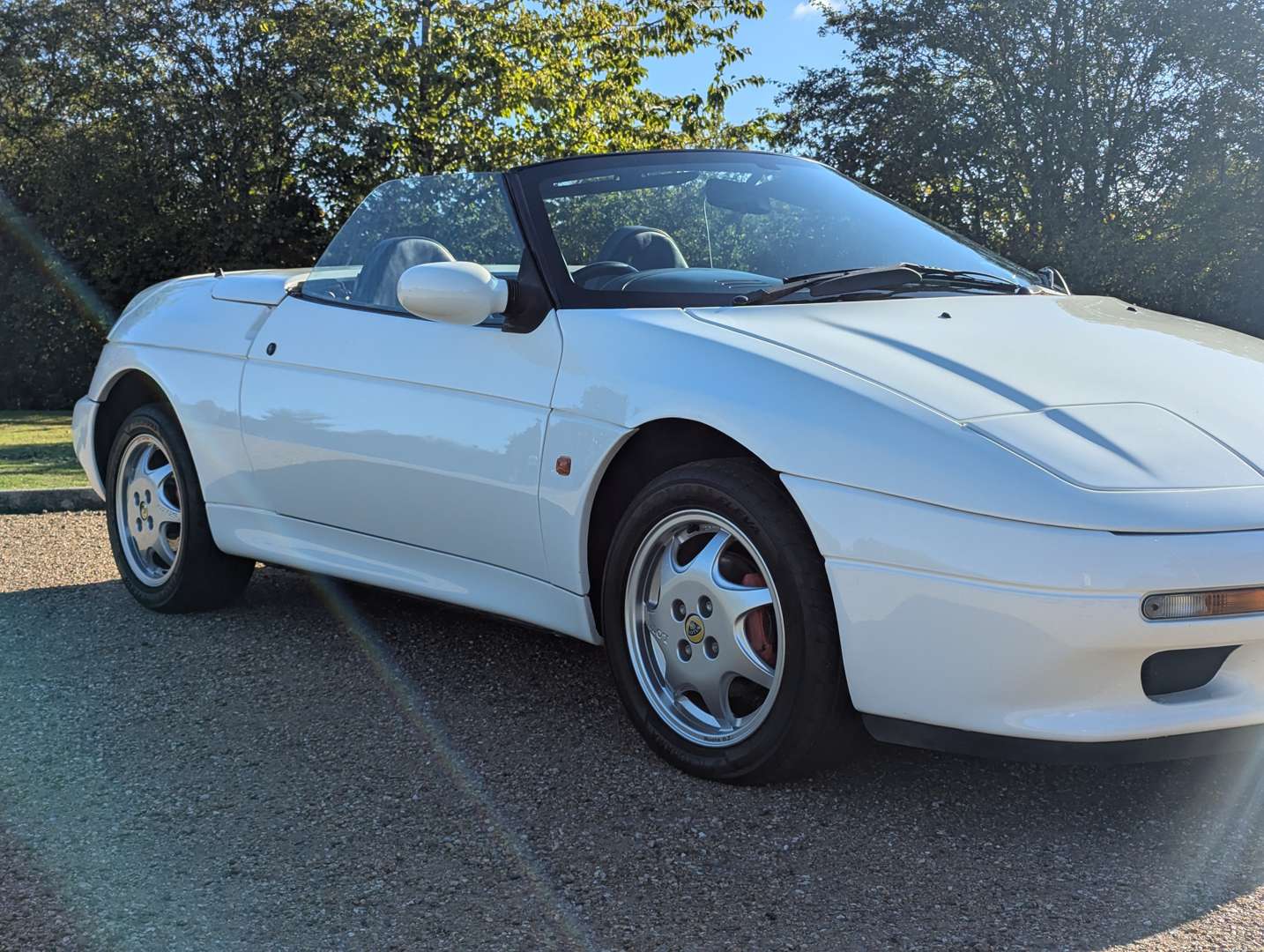 <p>1992 LOTUS ELAN M100 SE TURBO - 25,378 MILES</p>