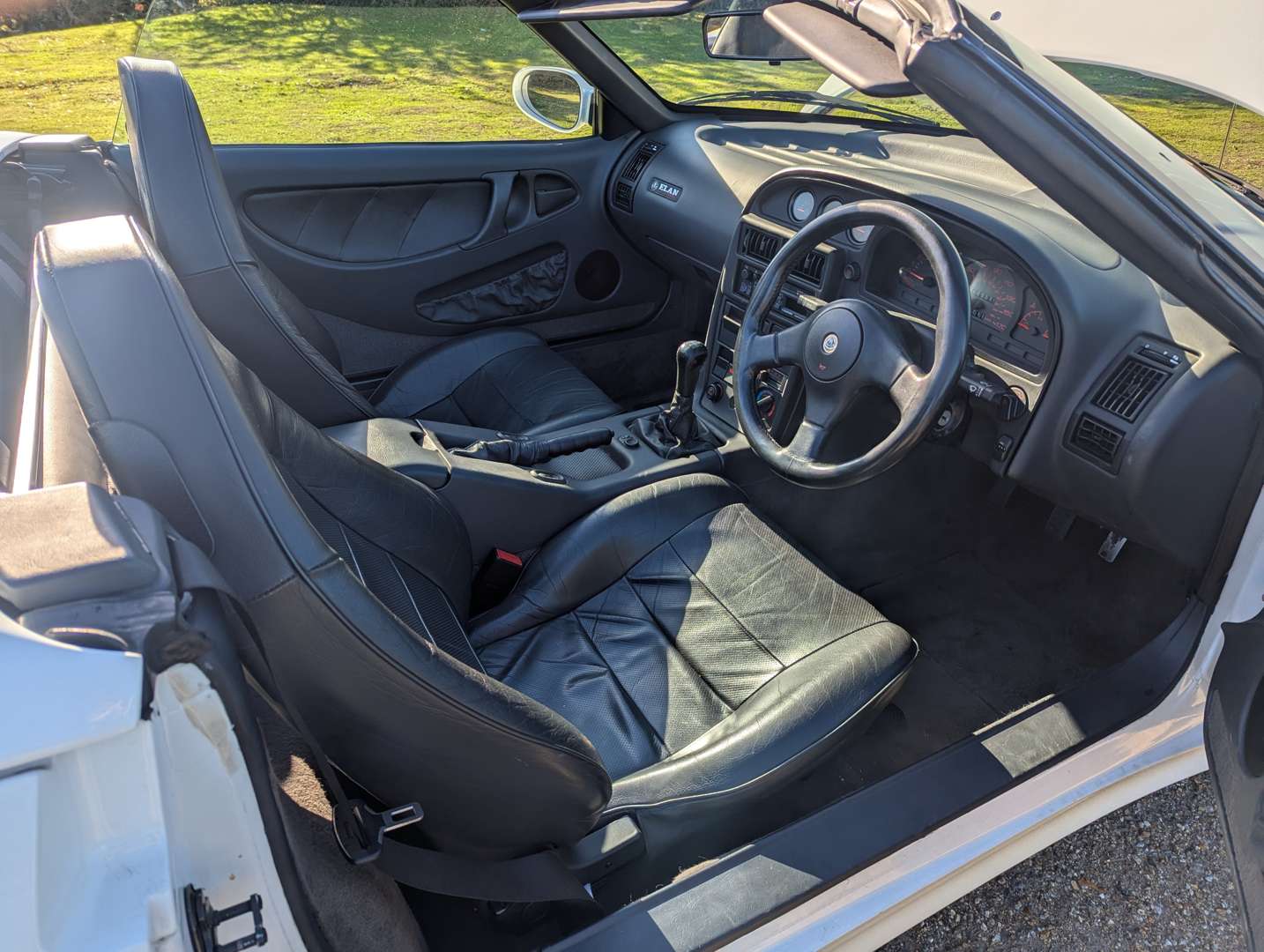 <p>1992 LOTUS ELAN M100 SE TURBO - 25,378 MILES</p>