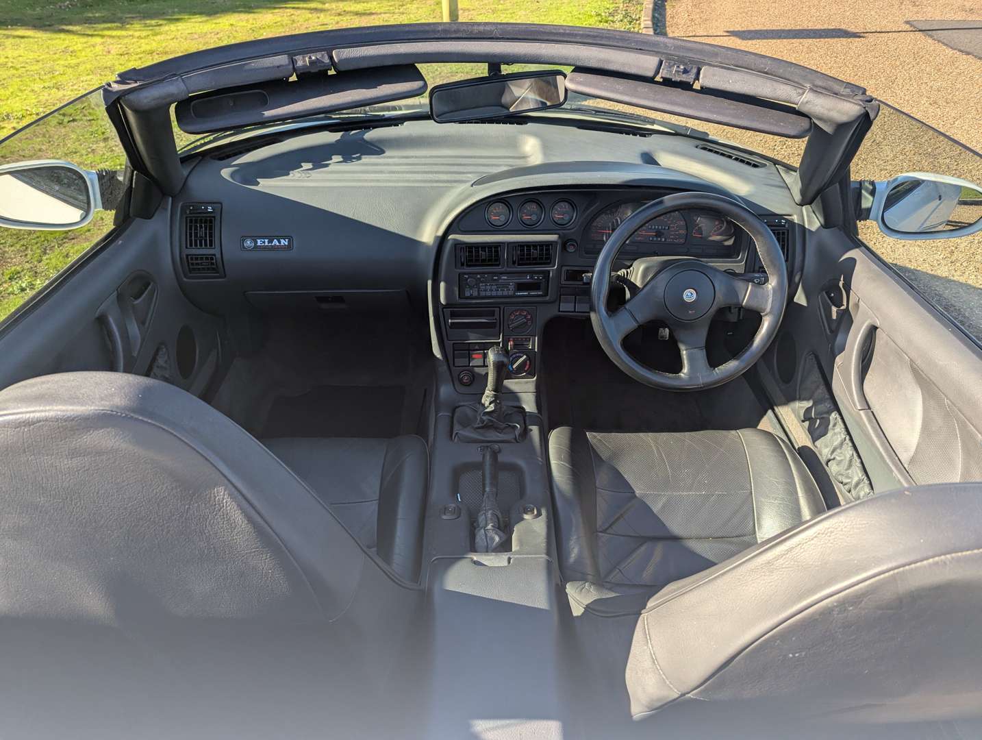 <p>1992 LOTUS ELAN M100 SE TURBO - 25,378 MILES</p>