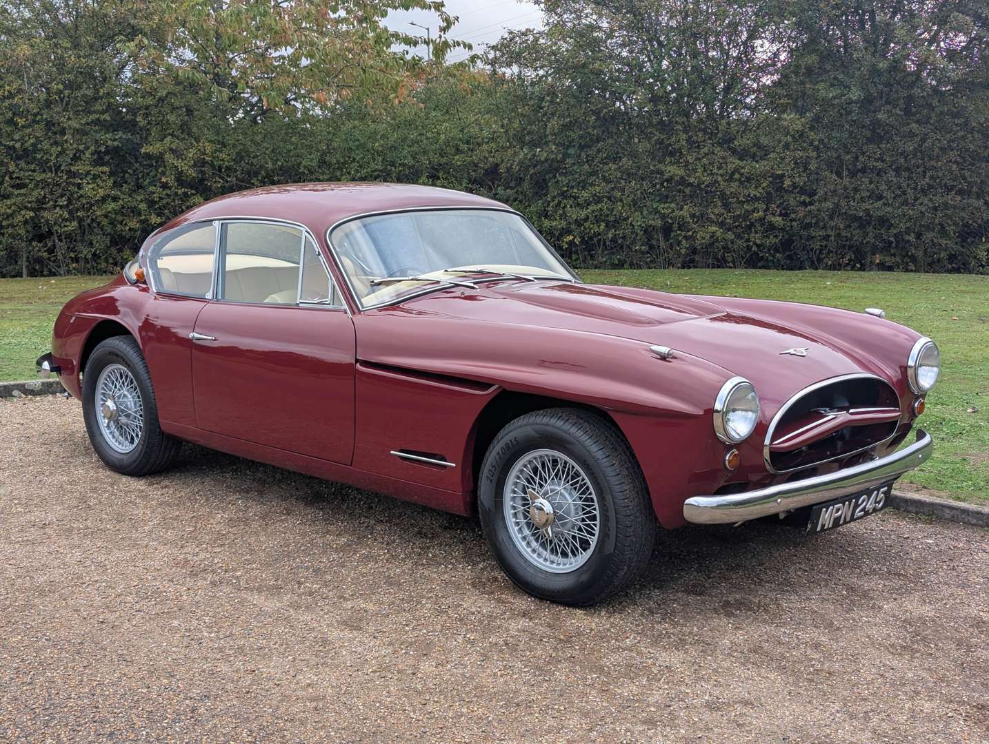 <p>1956 JENSEN 541</p>