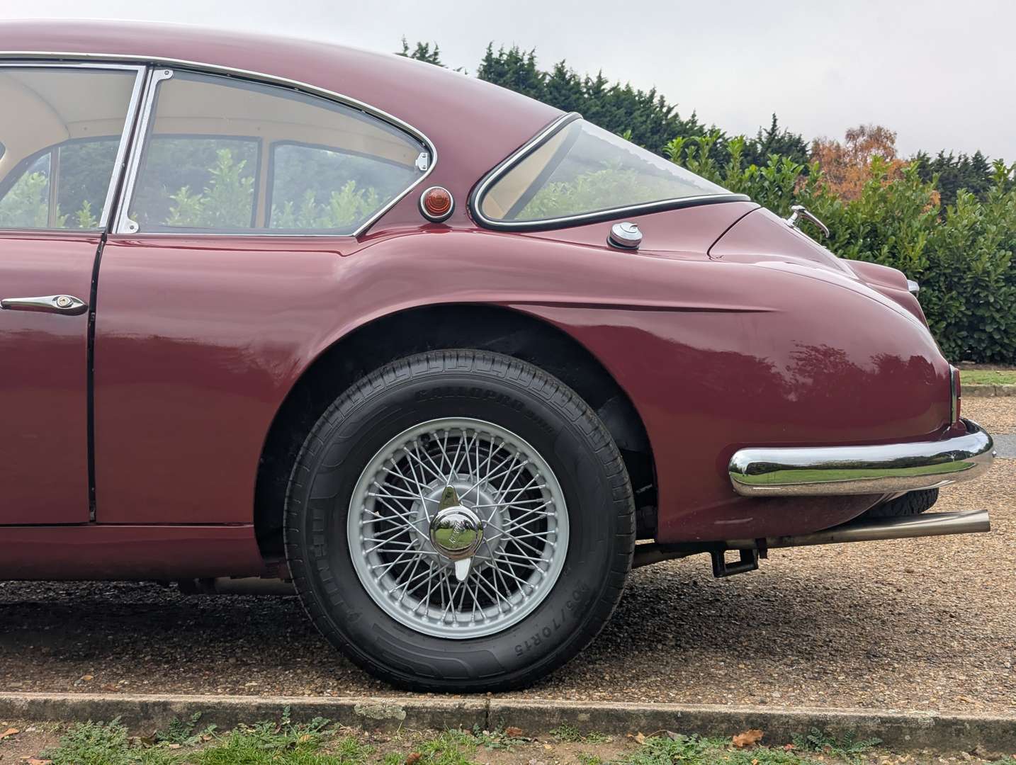 <p>1956 JENSEN 541</p>