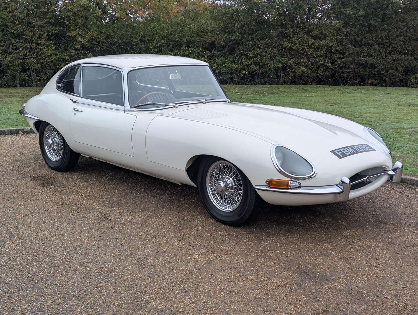 <p>1966 JAGUAR E-TYPE 4.2 2+2 S1</p>
