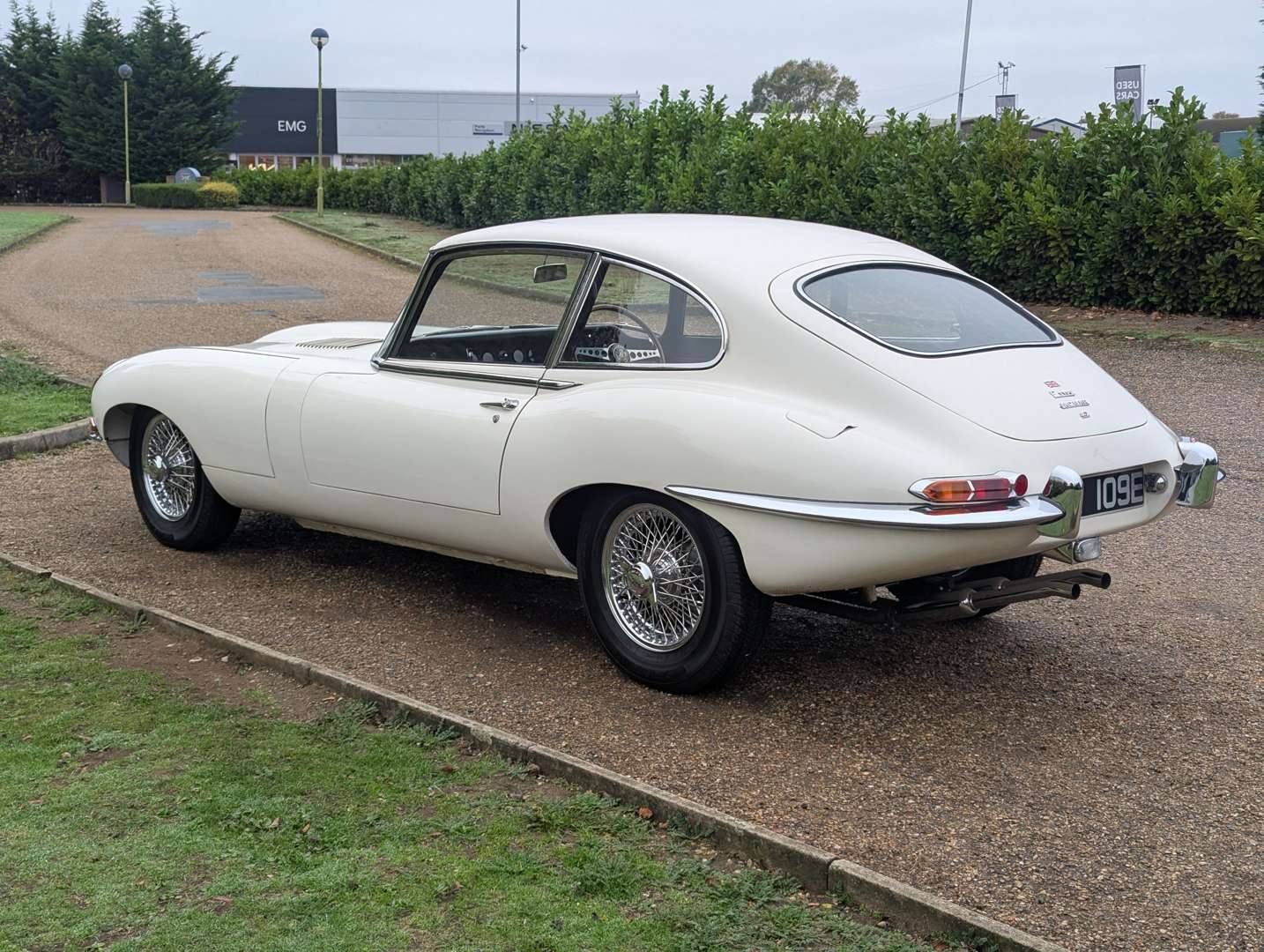 <p>1966 JAGUAR E-TYPE 4.2 2+2 S1</p>