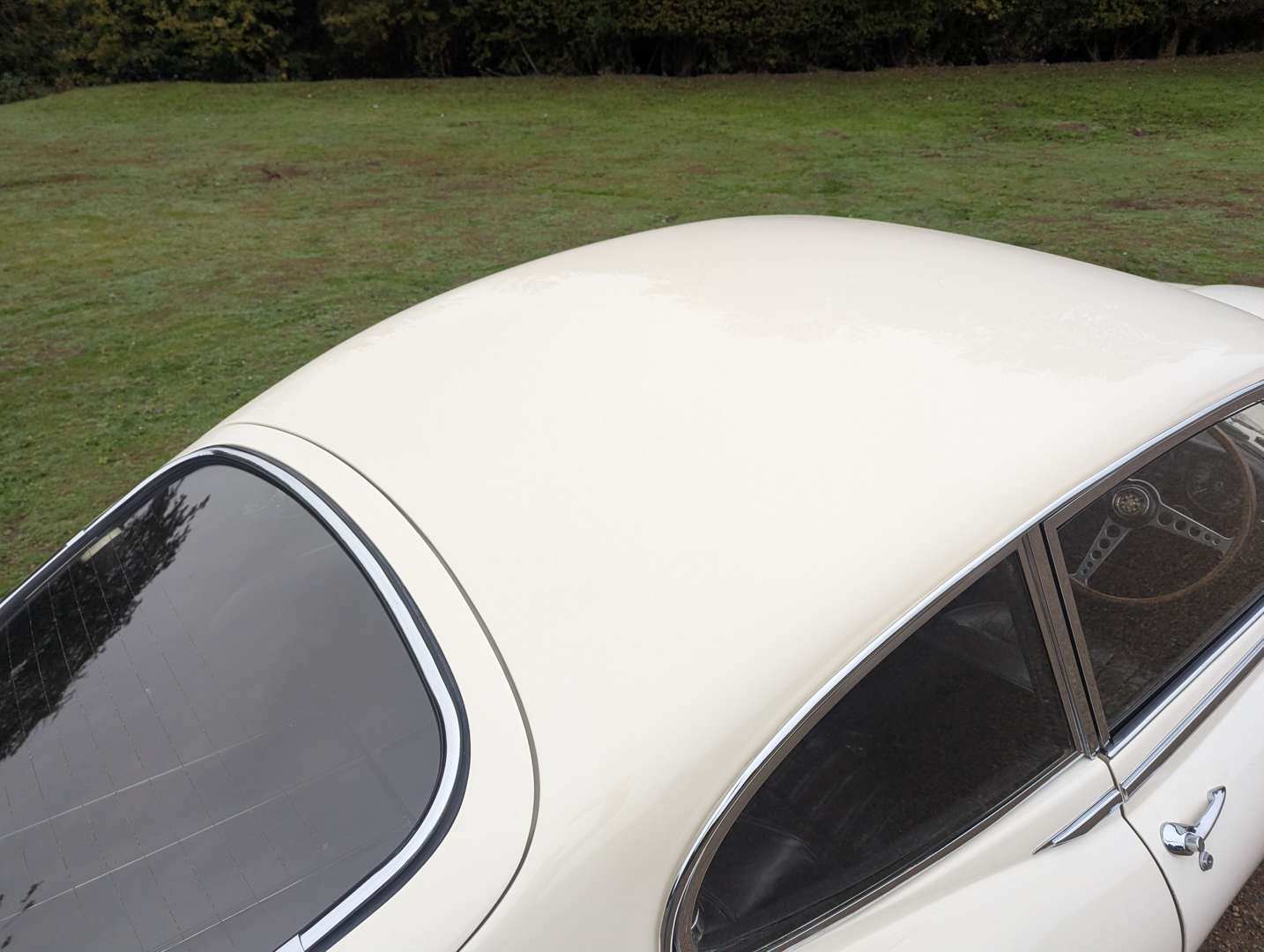 <p>1966 JAGUAR E-TYPE 4.2 2+2 S1</p>