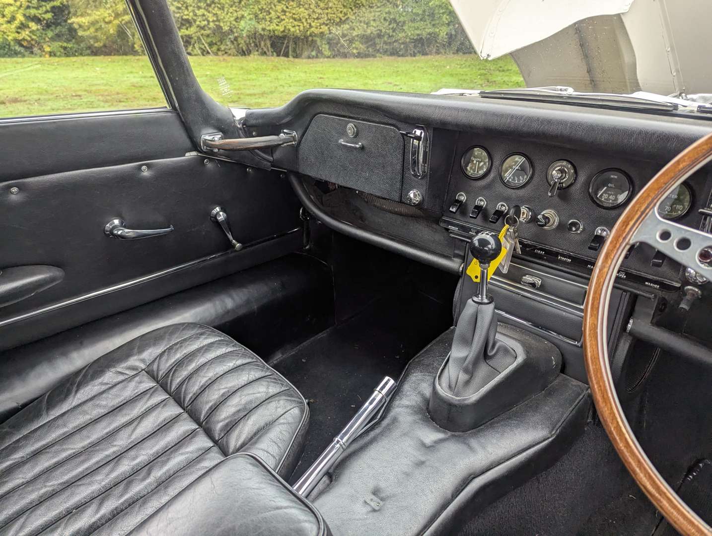 <p>1966 JAGUAR E-TYPE 4.2 2+2 S1</p>