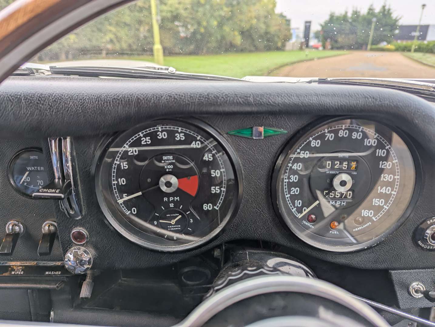 <p>1966 JAGUAR E-TYPE 4.2 2+2 S1</p>