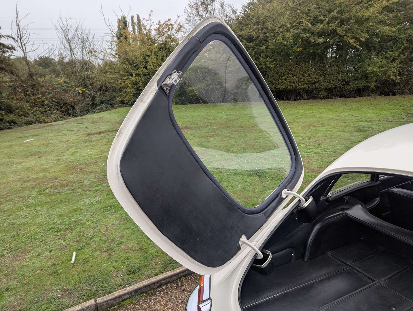 <p>1966 JAGUAR E-TYPE 4.2 2+2 S1</p>