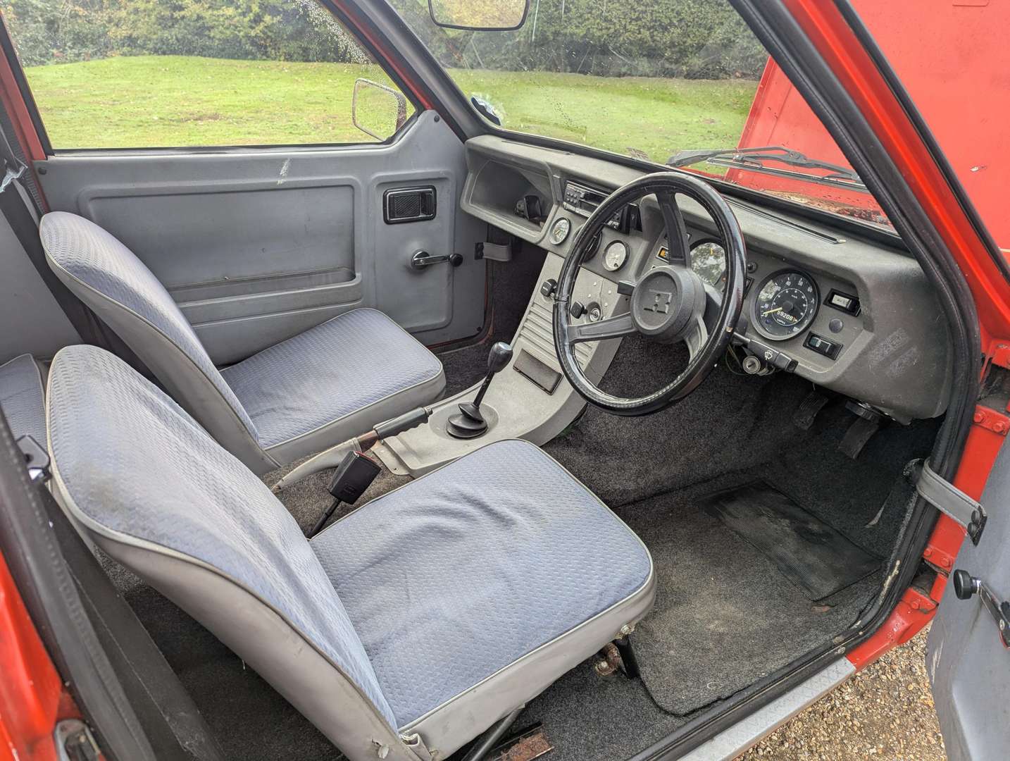 <p>1990 RELIANT ROBIN LX</p>