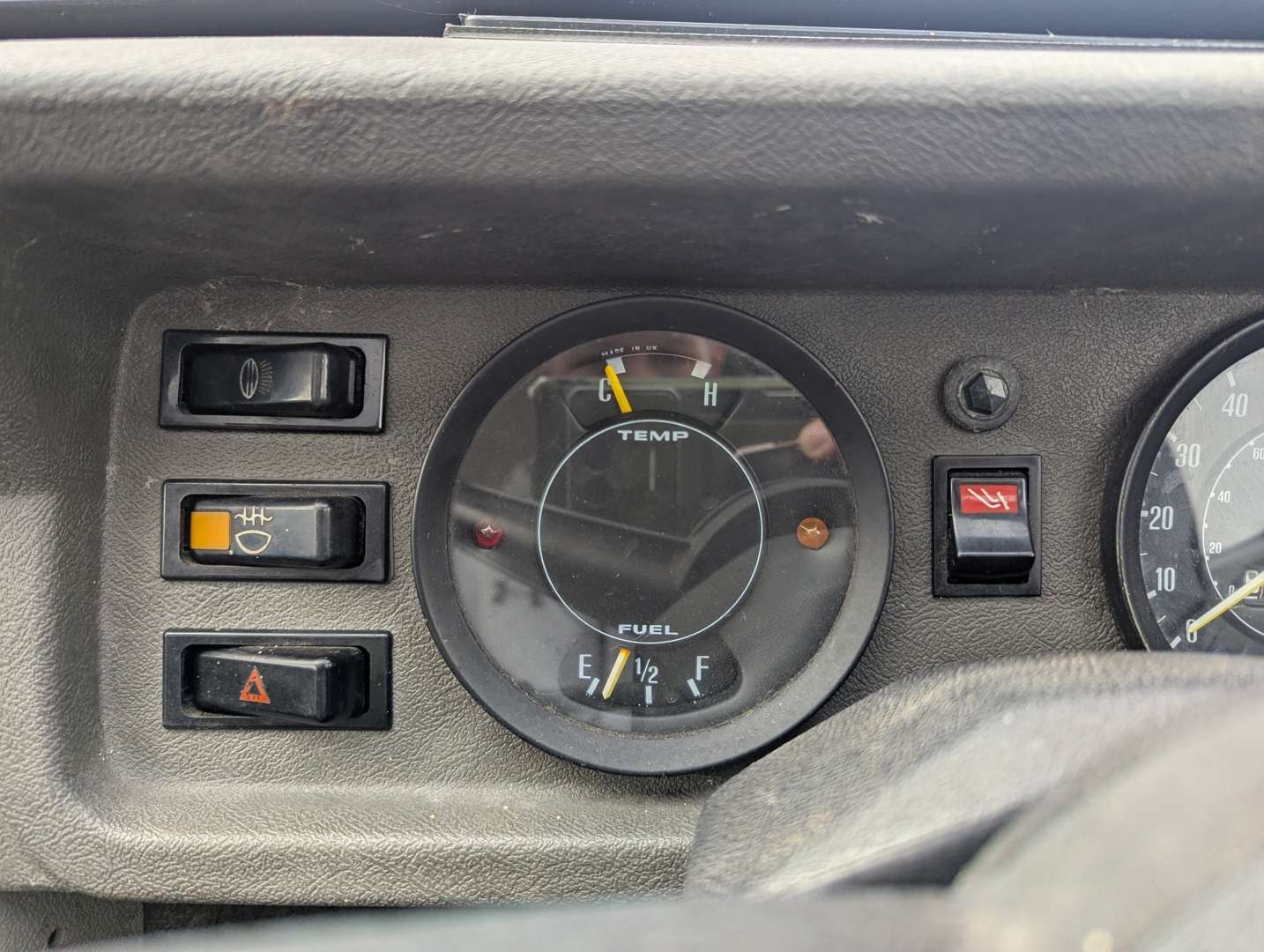 <p>1990 RELIANT ROBIN LX</p>