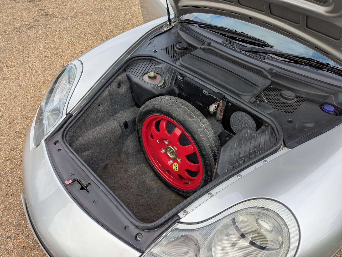 <p>2000 PORSCHE 911 (996) C2</p>