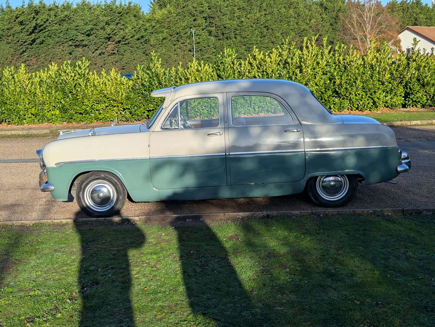 <p>1953 FORD ZEPHYR</p>