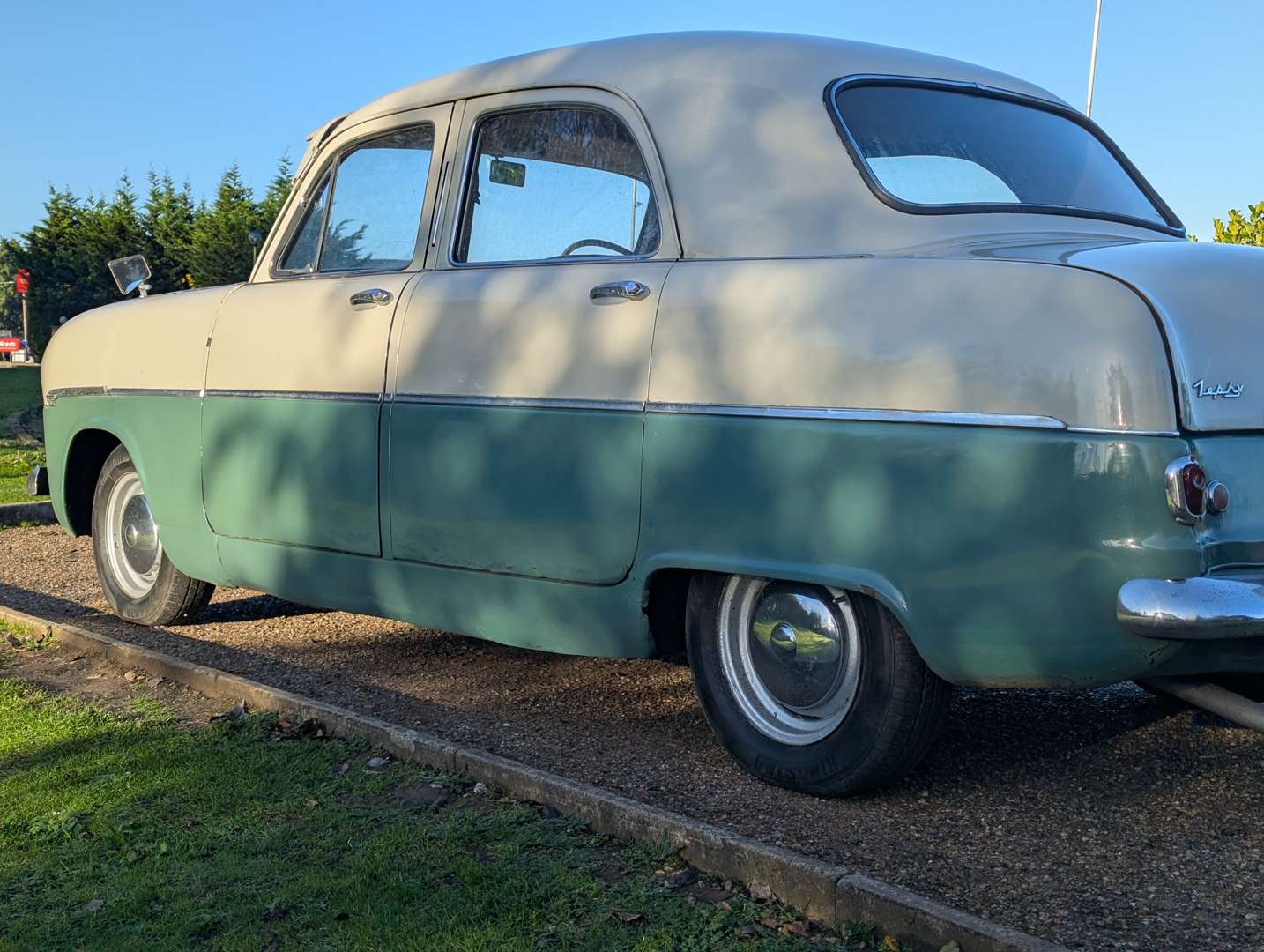 <p>1953 FORD ZEPHYR</p>