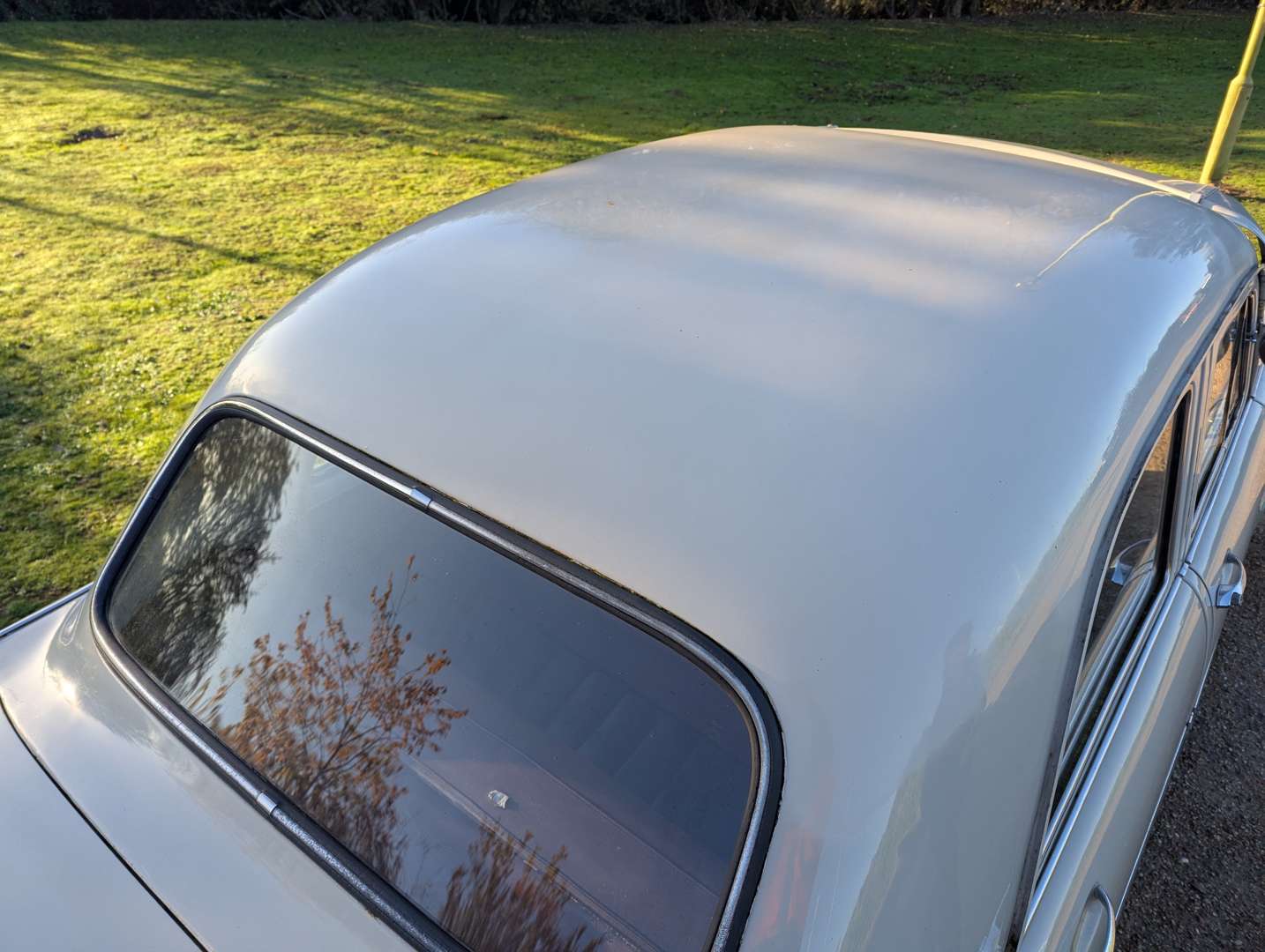 <p>1953 FORD ZEPHYR</p>