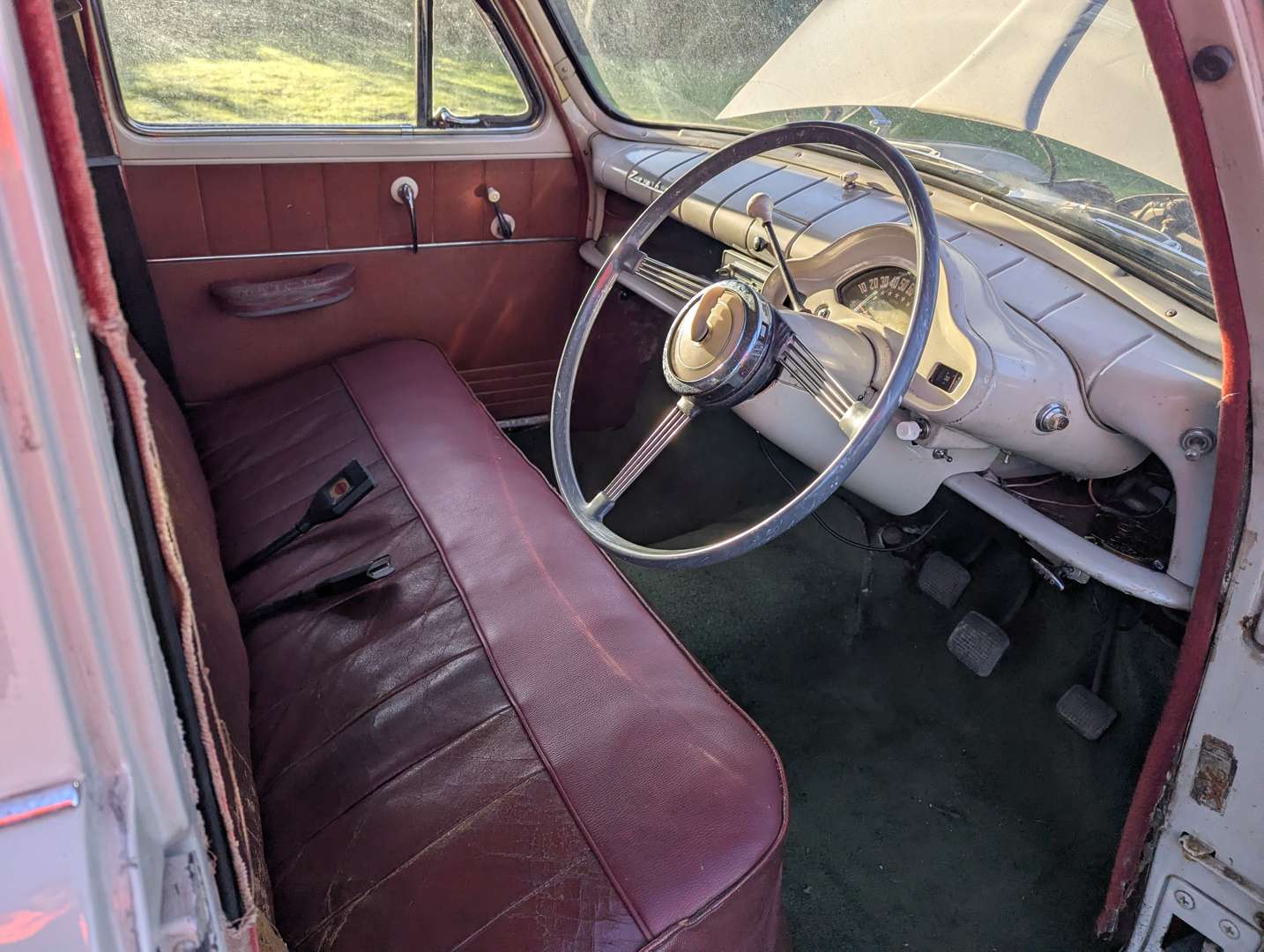 <p>1953 FORD ZEPHYR</p>