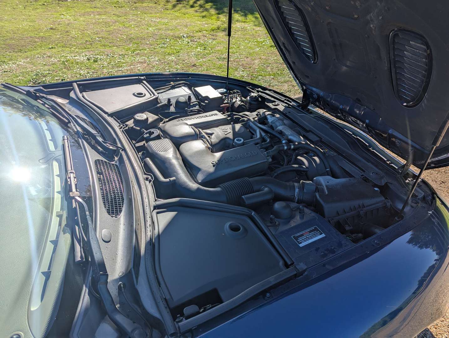 <p>1999 JAGUAR XKR 4.0 AUTO CONVERTIBLE</p>