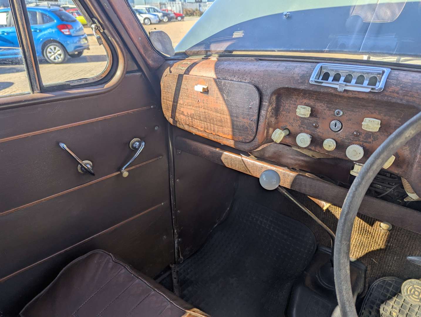 <p>1950 AUSTIN A40</p>