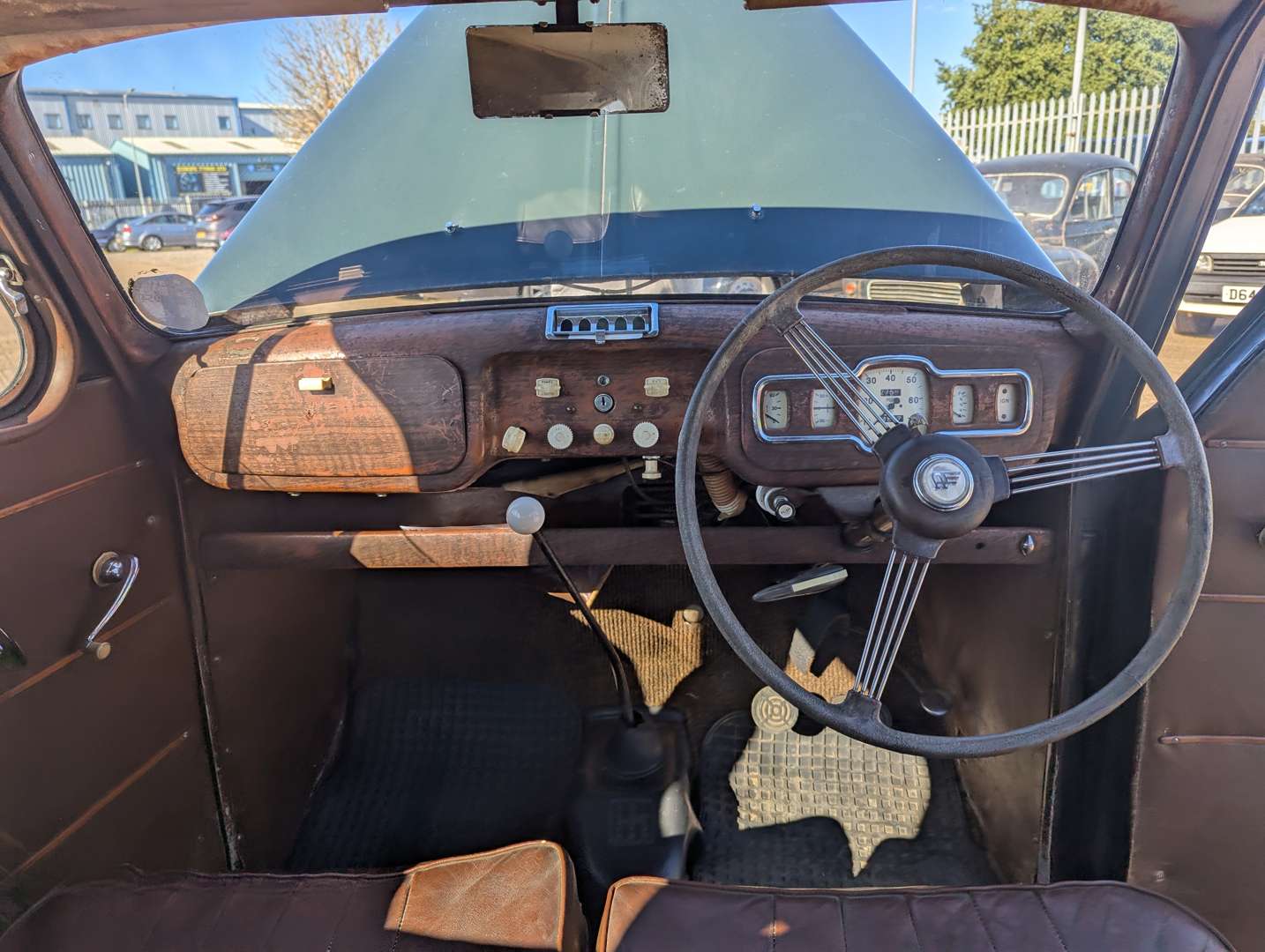 <p>1950 AUSTIN A40</p>