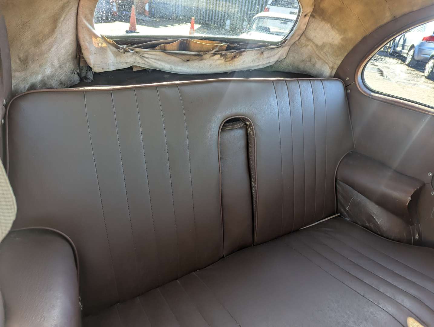 <p>1950 AUSTIN A40</p>