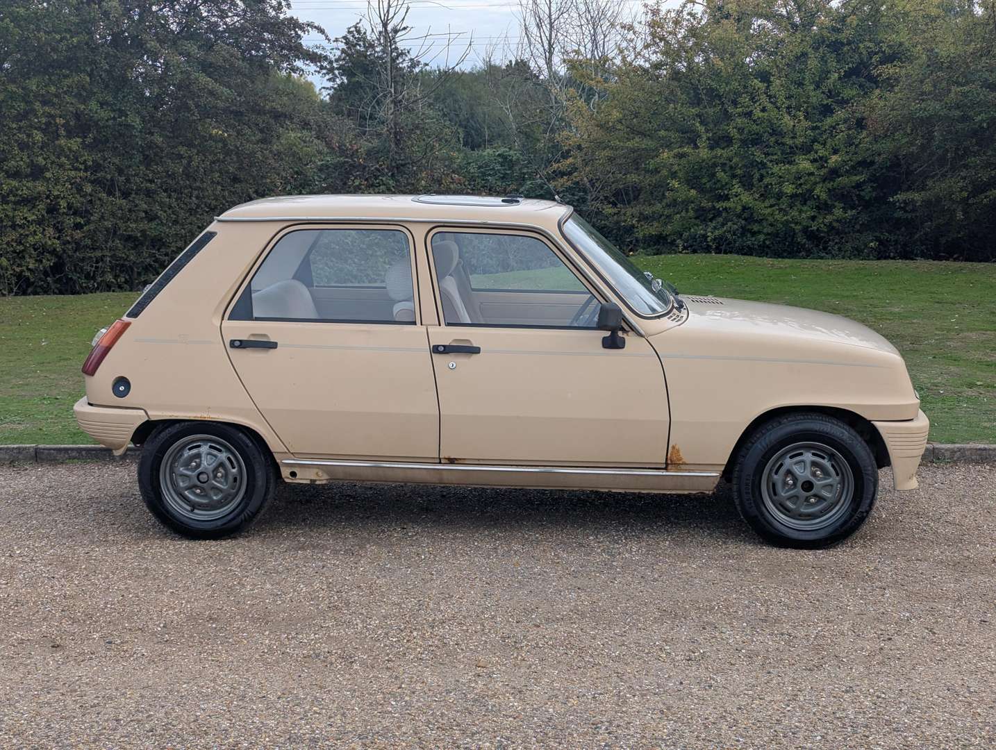 <p>1984 RENAULT 5 TL</p>