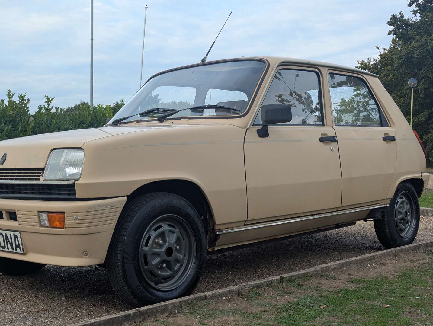 <p>1984 RENAULT 5 TL</p>