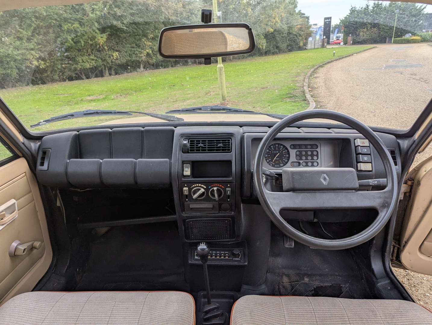 <p>1984 RENAULT 5 TL</p>