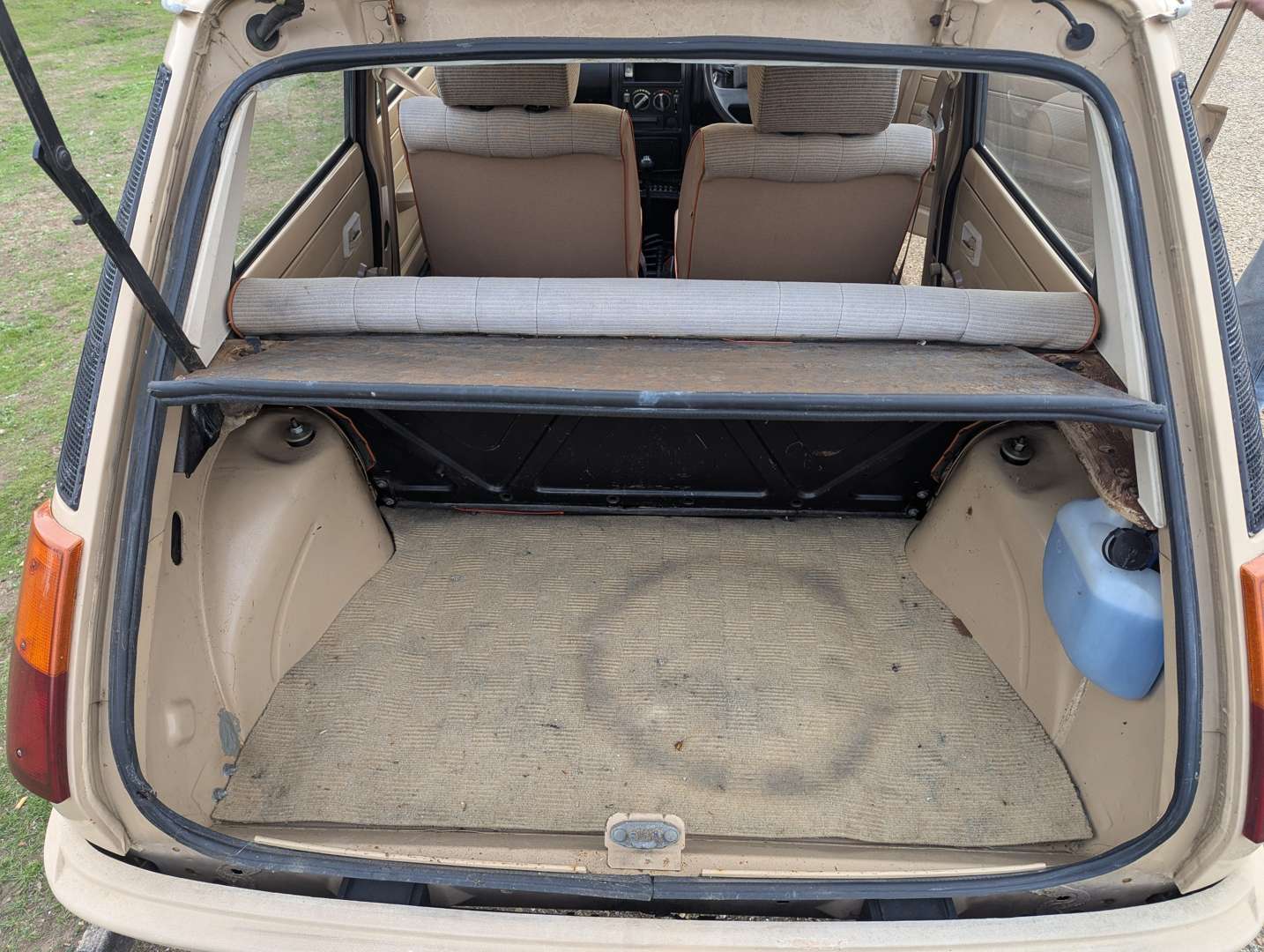 <p>1984 RENAULT 5 TL</p>