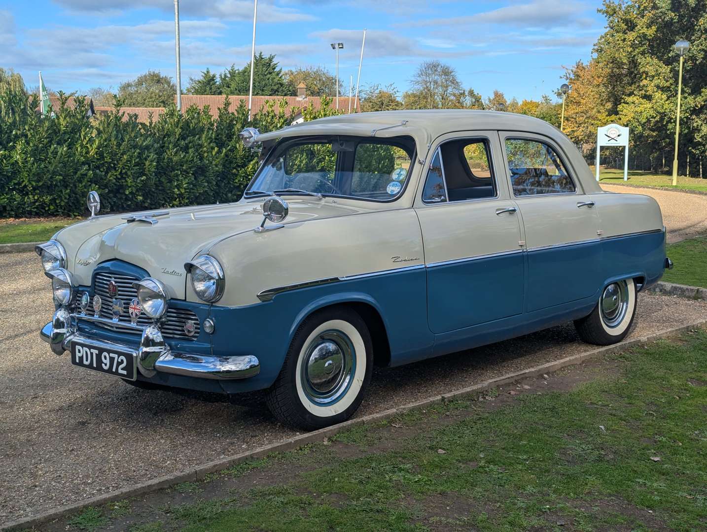<p>1954 FORD ZEPHYR ZODIAC MKI</p>
