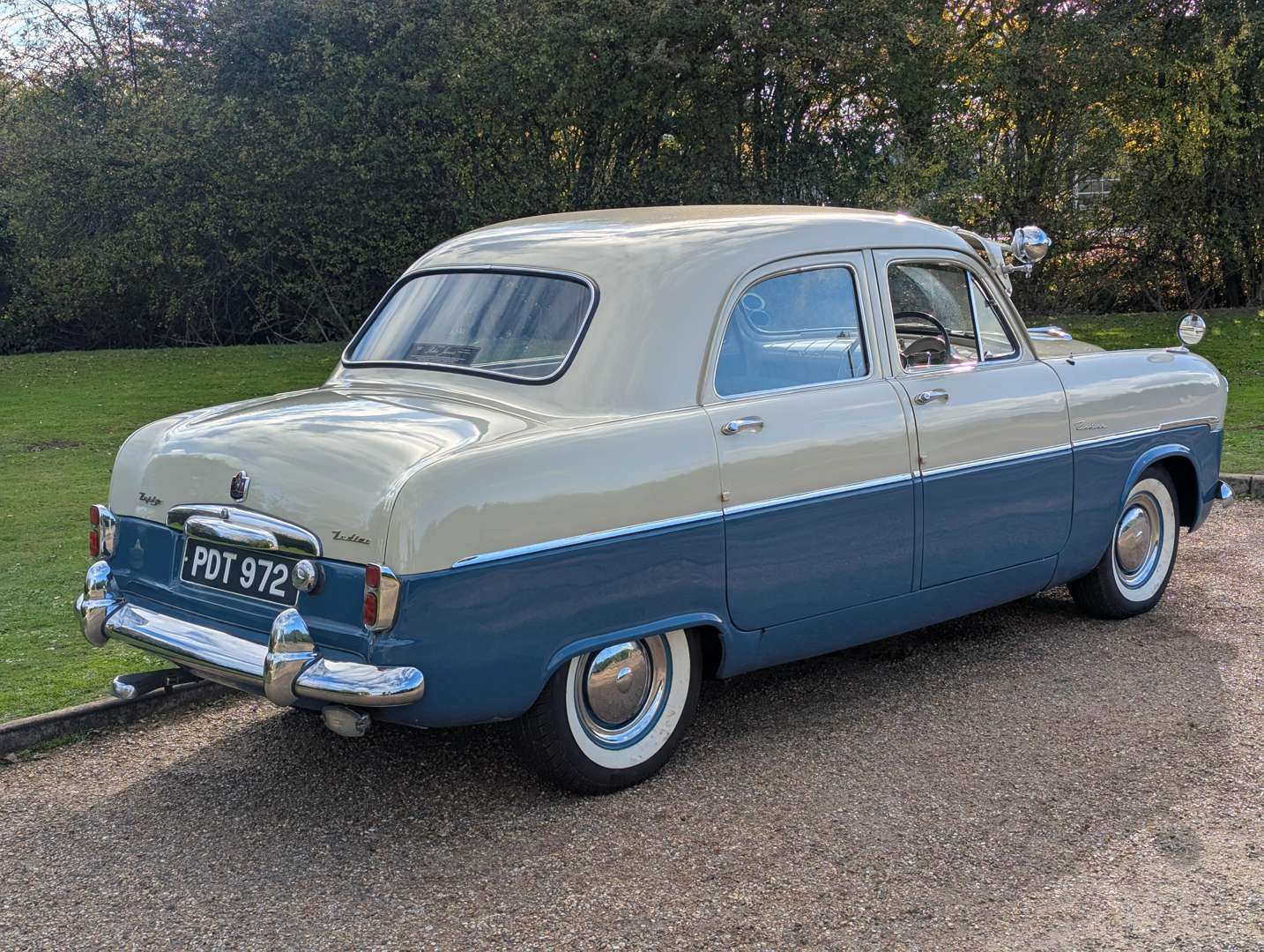 <p>1954 FORD ZEPHYR ZODIAC MKI</p>
