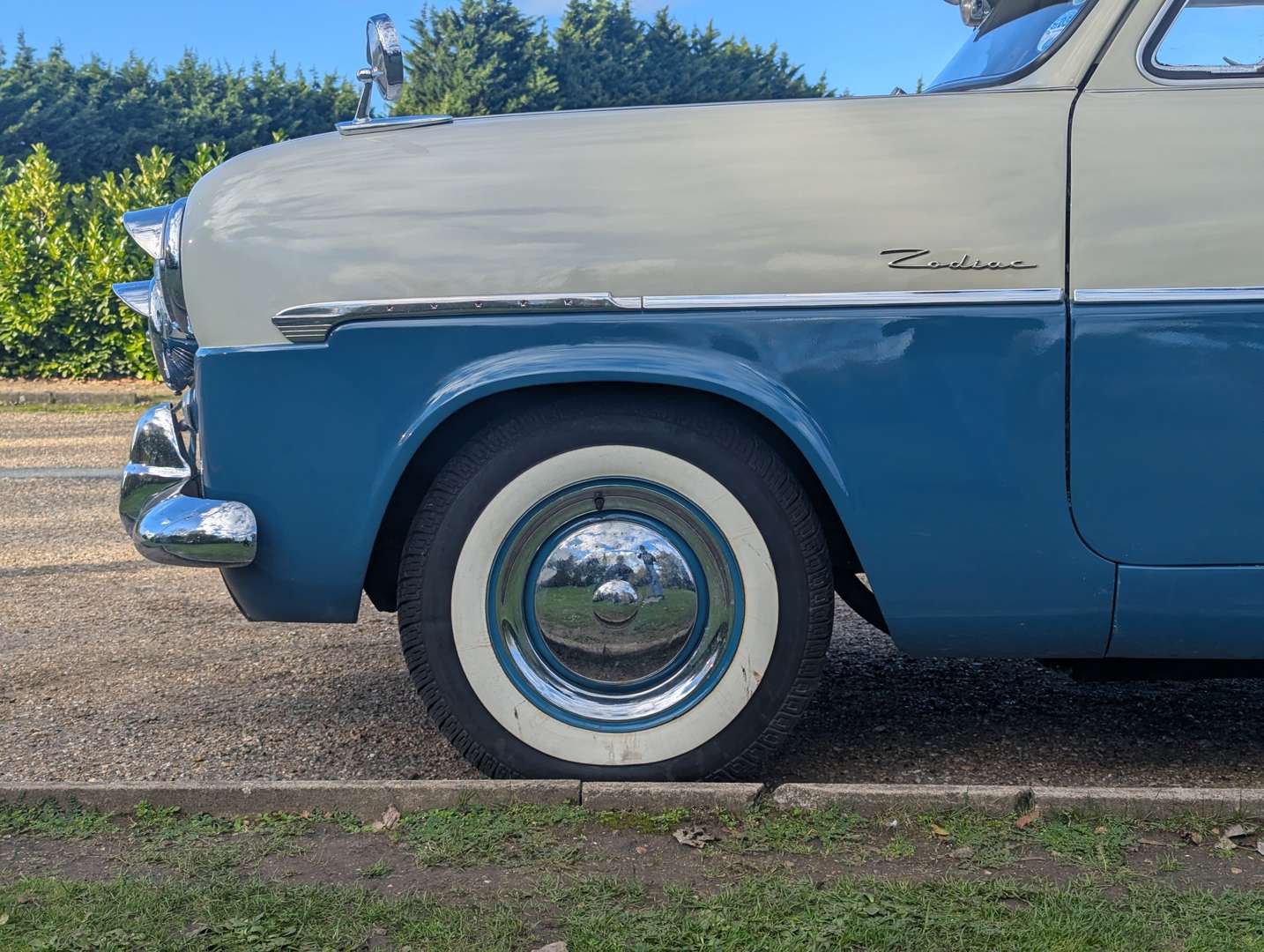 <p>1954 FORD ZEPHYR ZODIAC MKI</p>