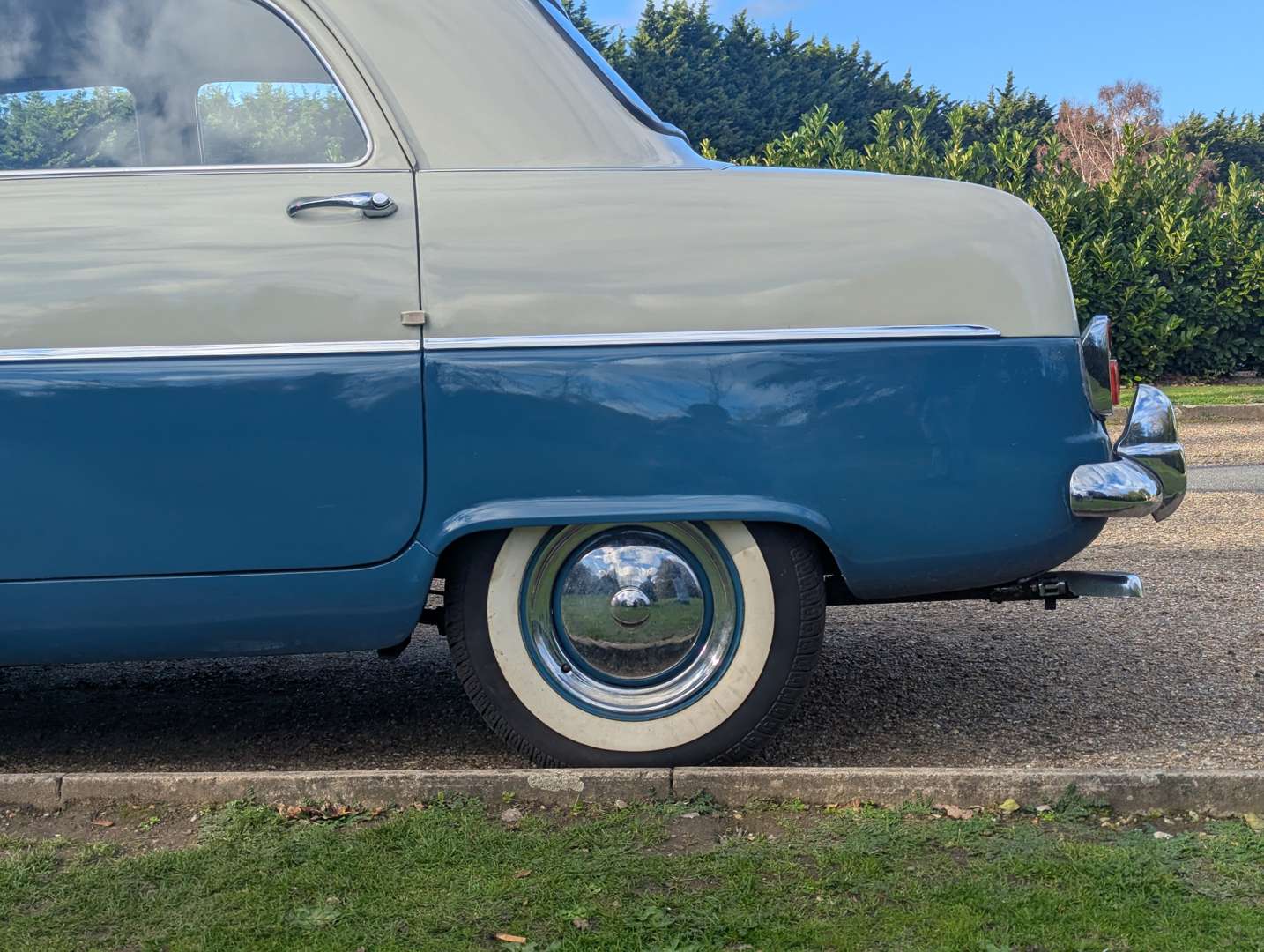 <p>1954 FORD ZEPHYR ZODIAC MKI</p>