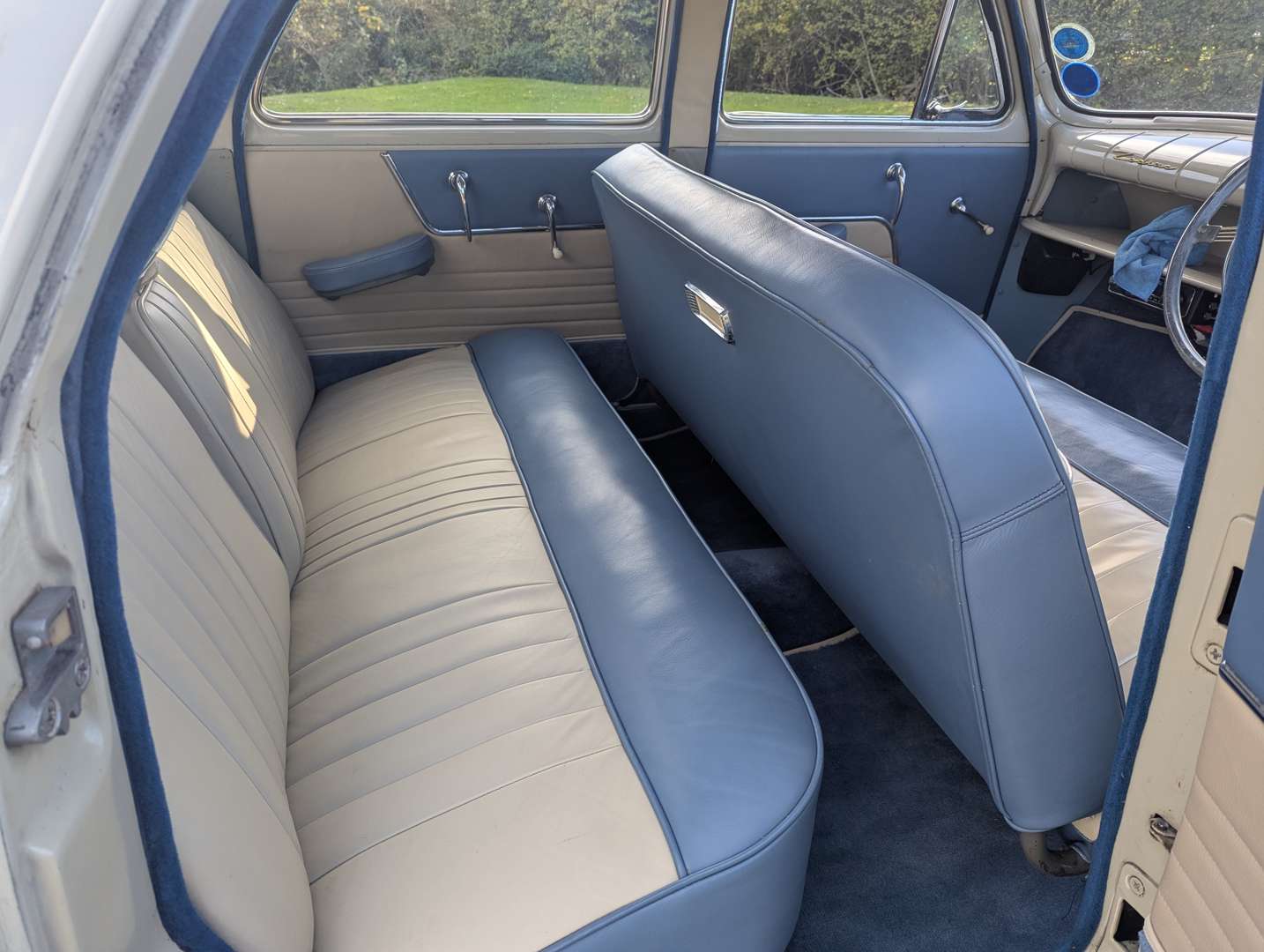 <p>1954 FORD ZEPHYR ZODIAC MKI</p>