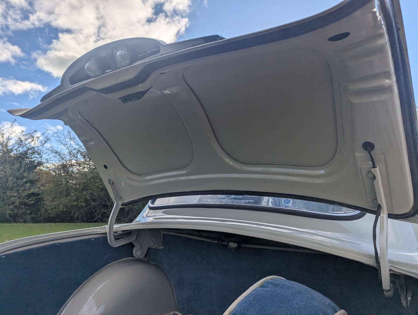 <p>1954 FORD ZEPHYR ZODIAC MKI</p>