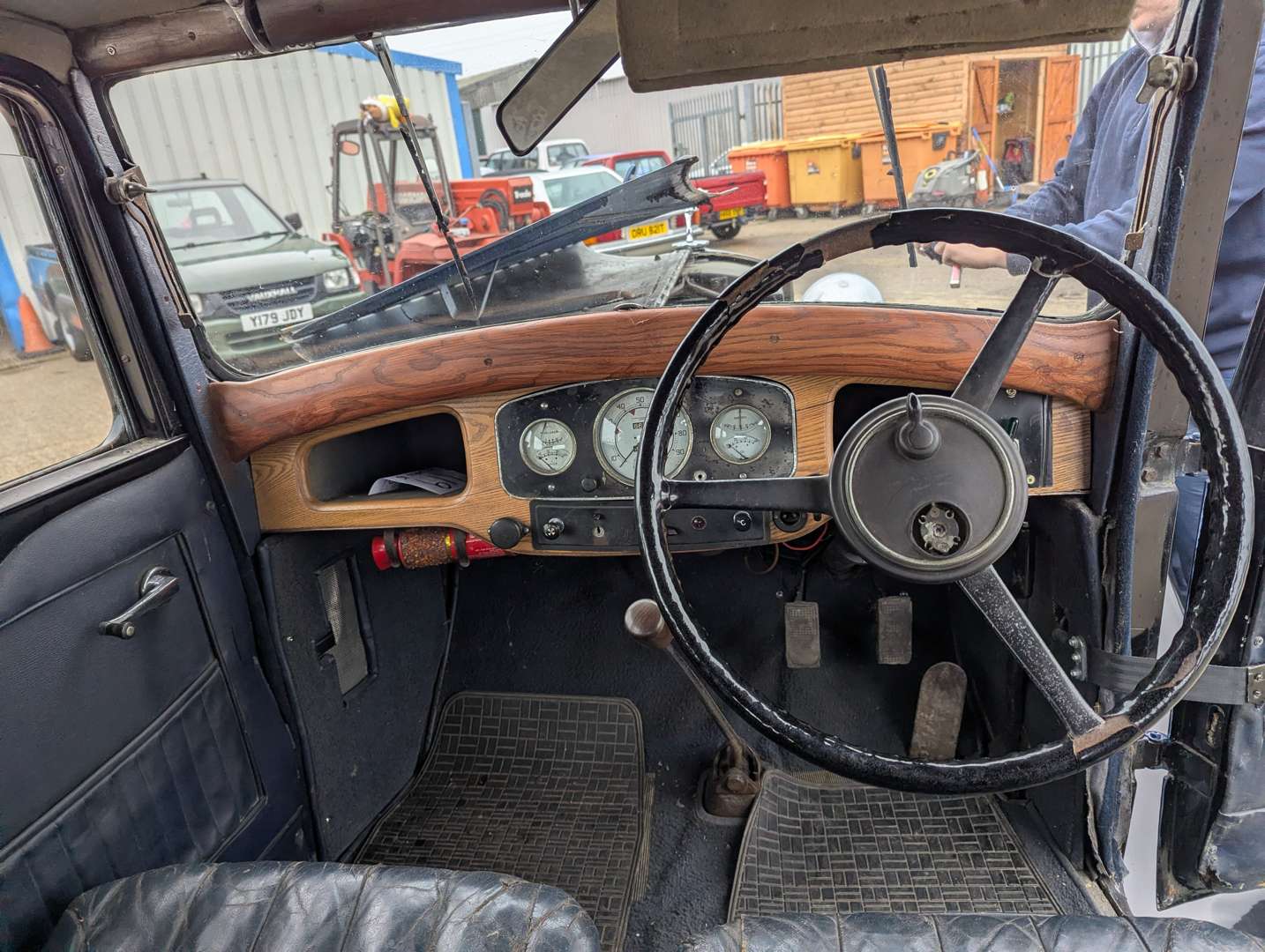 <p>1934 HILLMAN ‘BIG' 16</p>