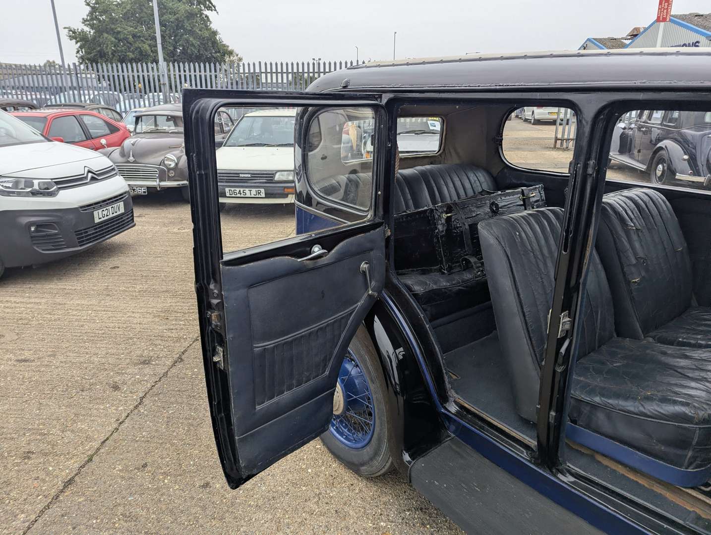 <p>1934 HILLMAN ‘BIG' 16</p>